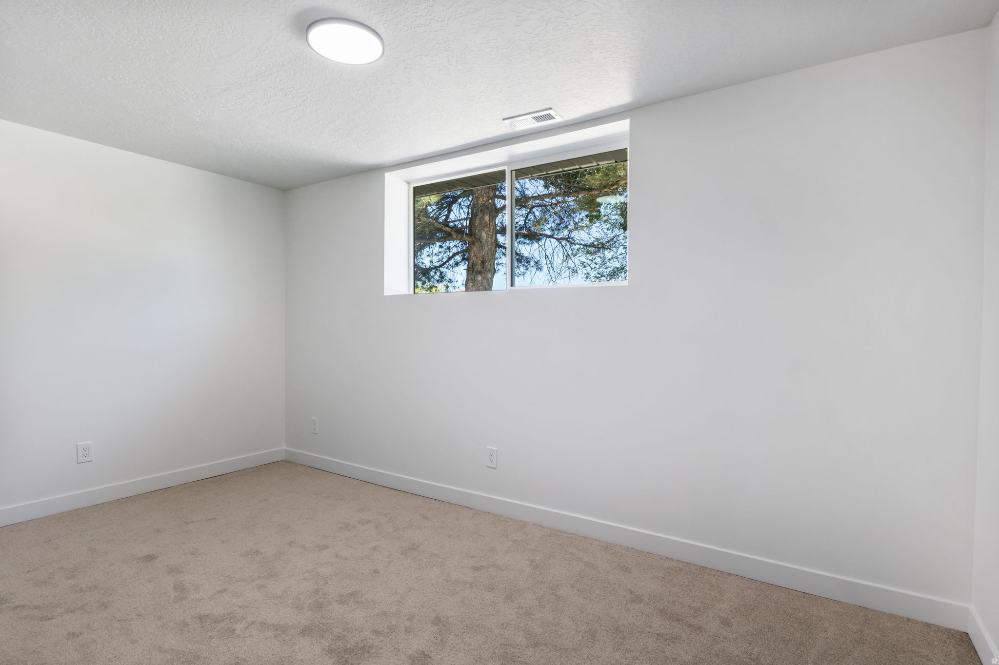 WESTVIEW #7 - Residential