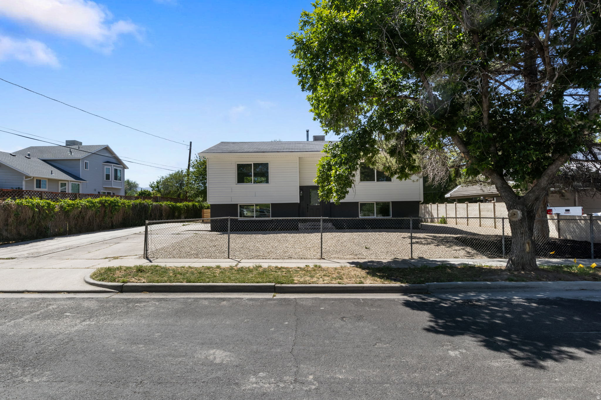 WESTVIEW #7 - Residential