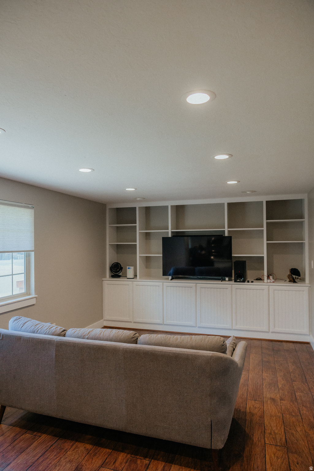 DEL-MITCH ESTATES - Residential