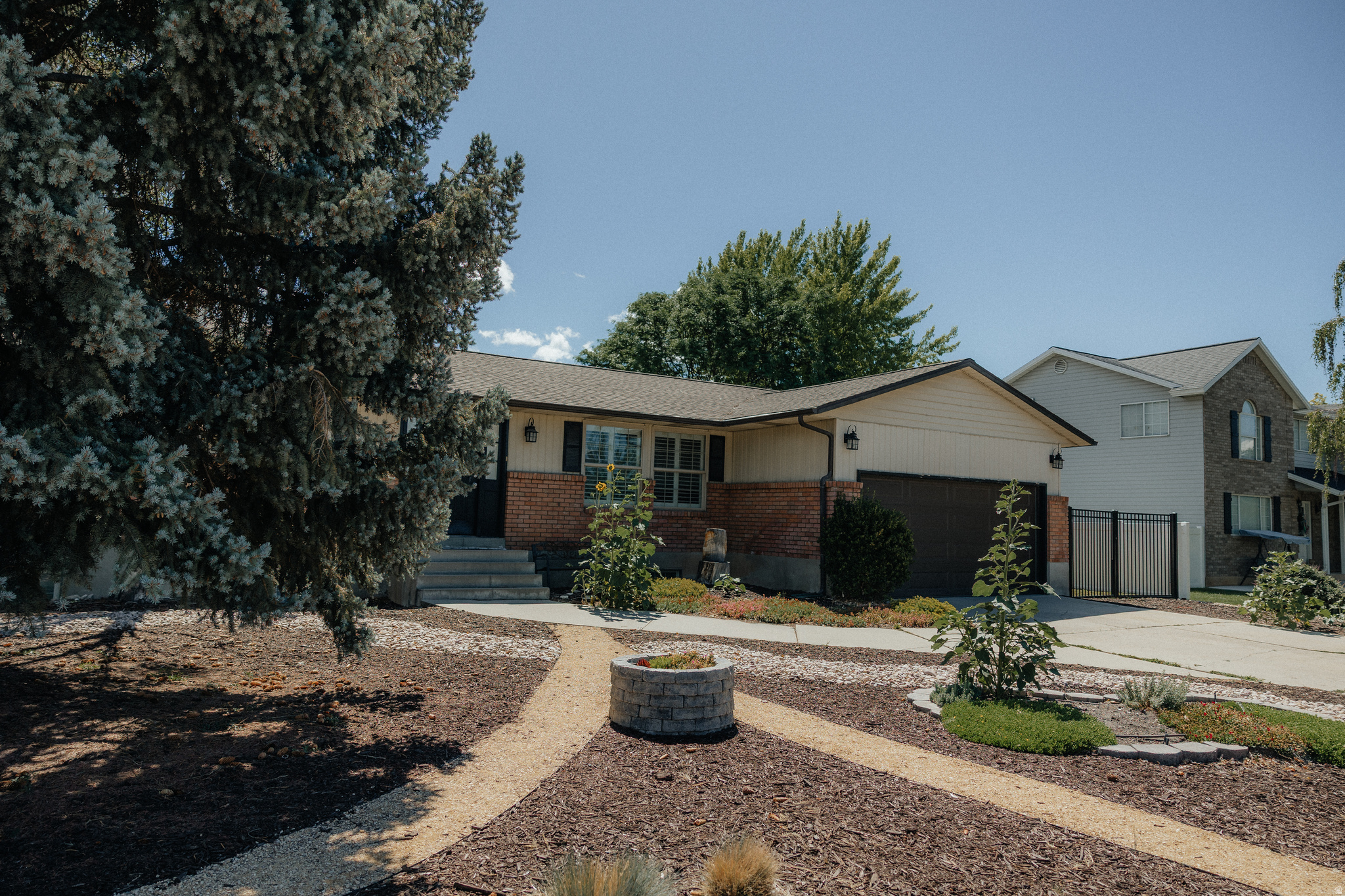 DEL-MITCH ESTATES - Residential