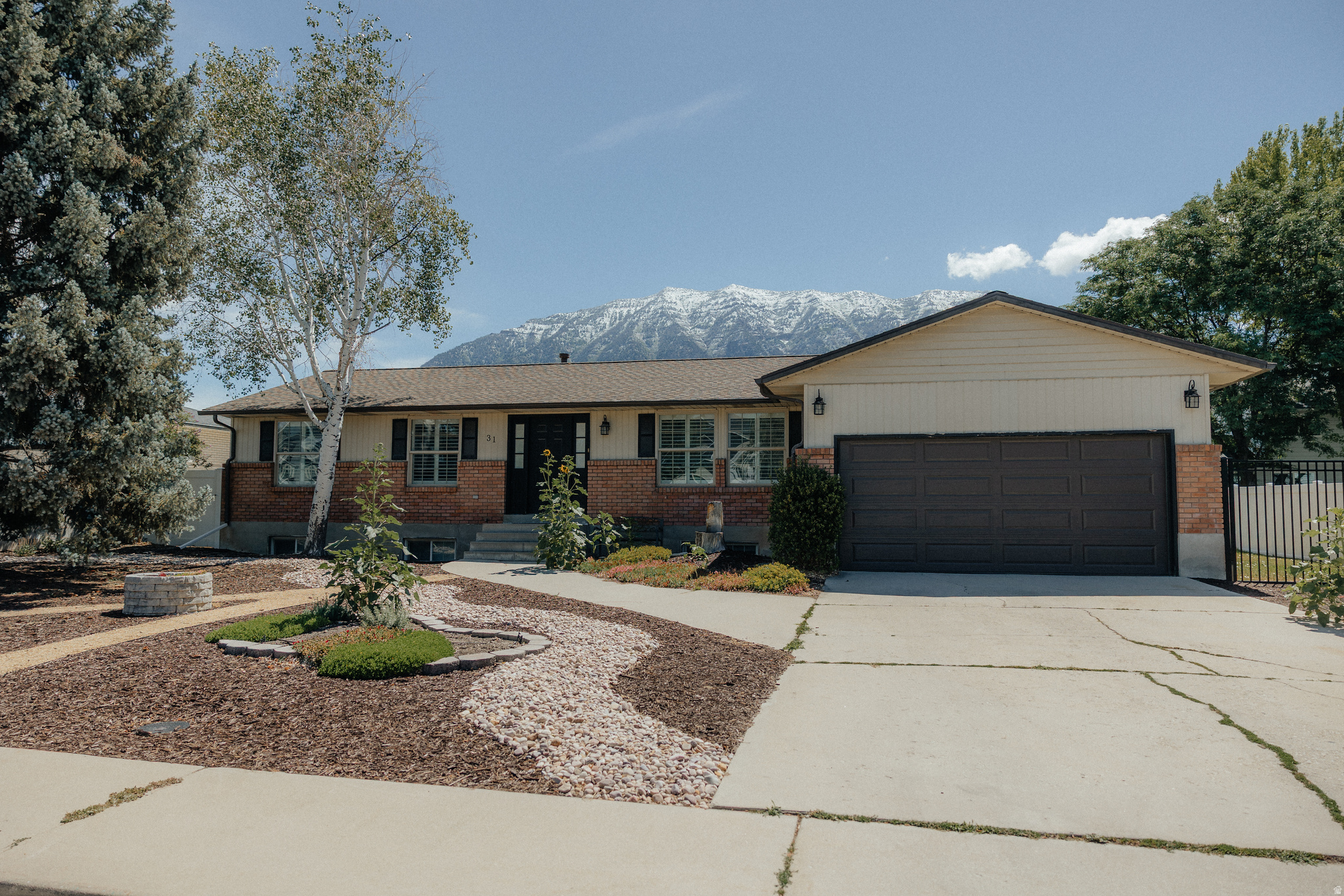 DEL-MITCH ESTATES - Residential