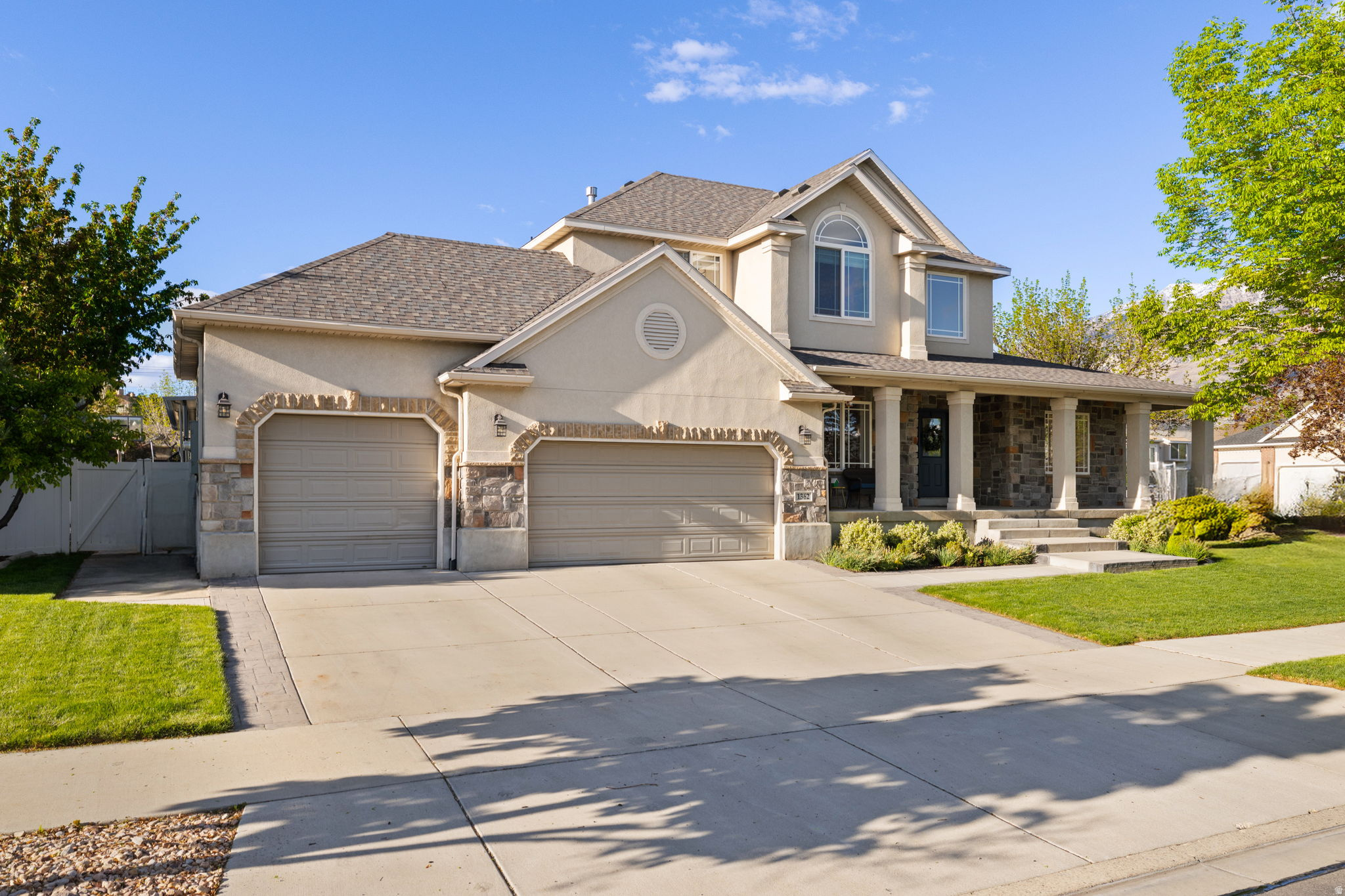 THE ESTATES AT BURR ORCHARDS - Residential