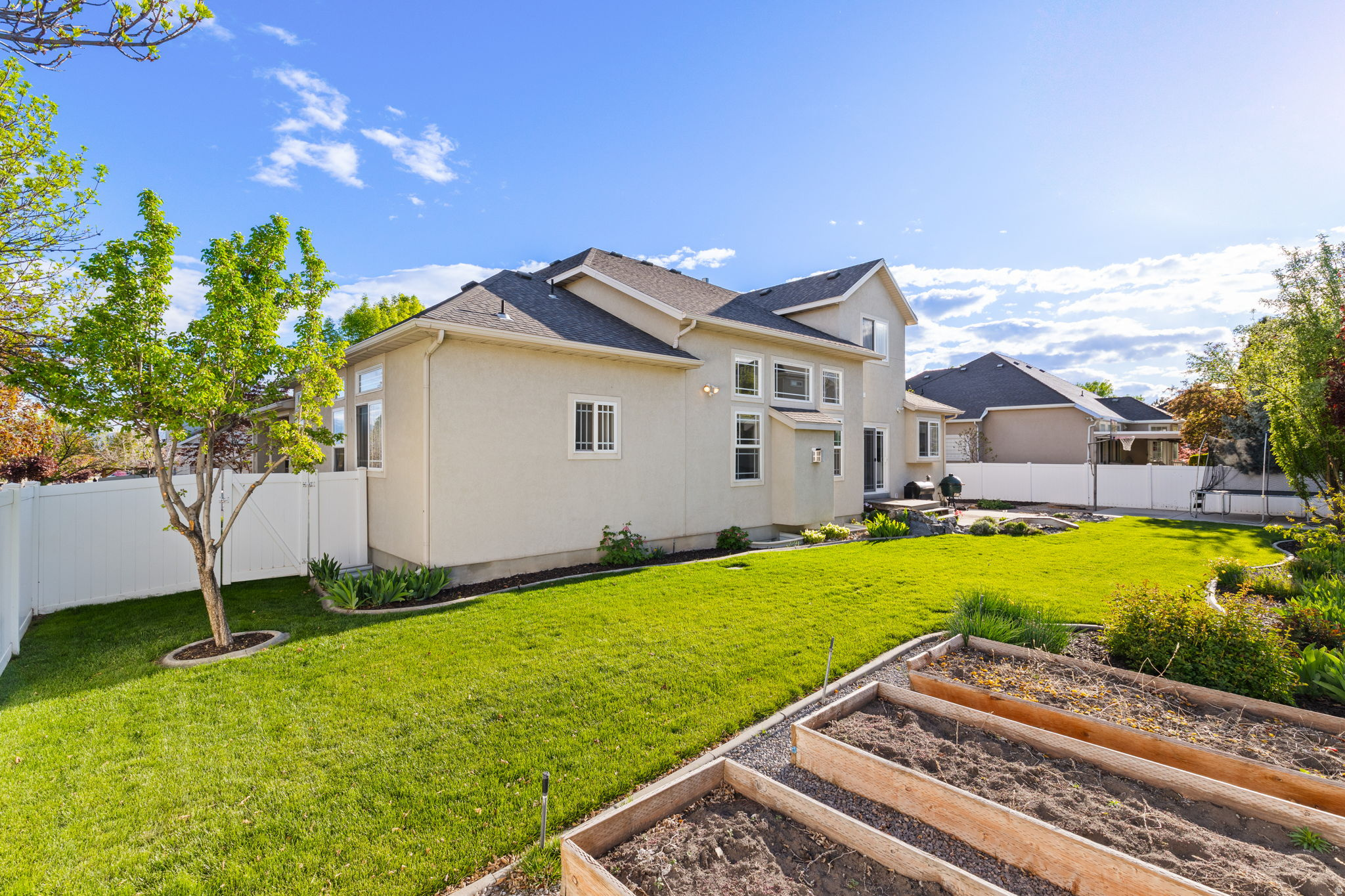 THE ESTATES AT BURR ORCHARDS - Residential