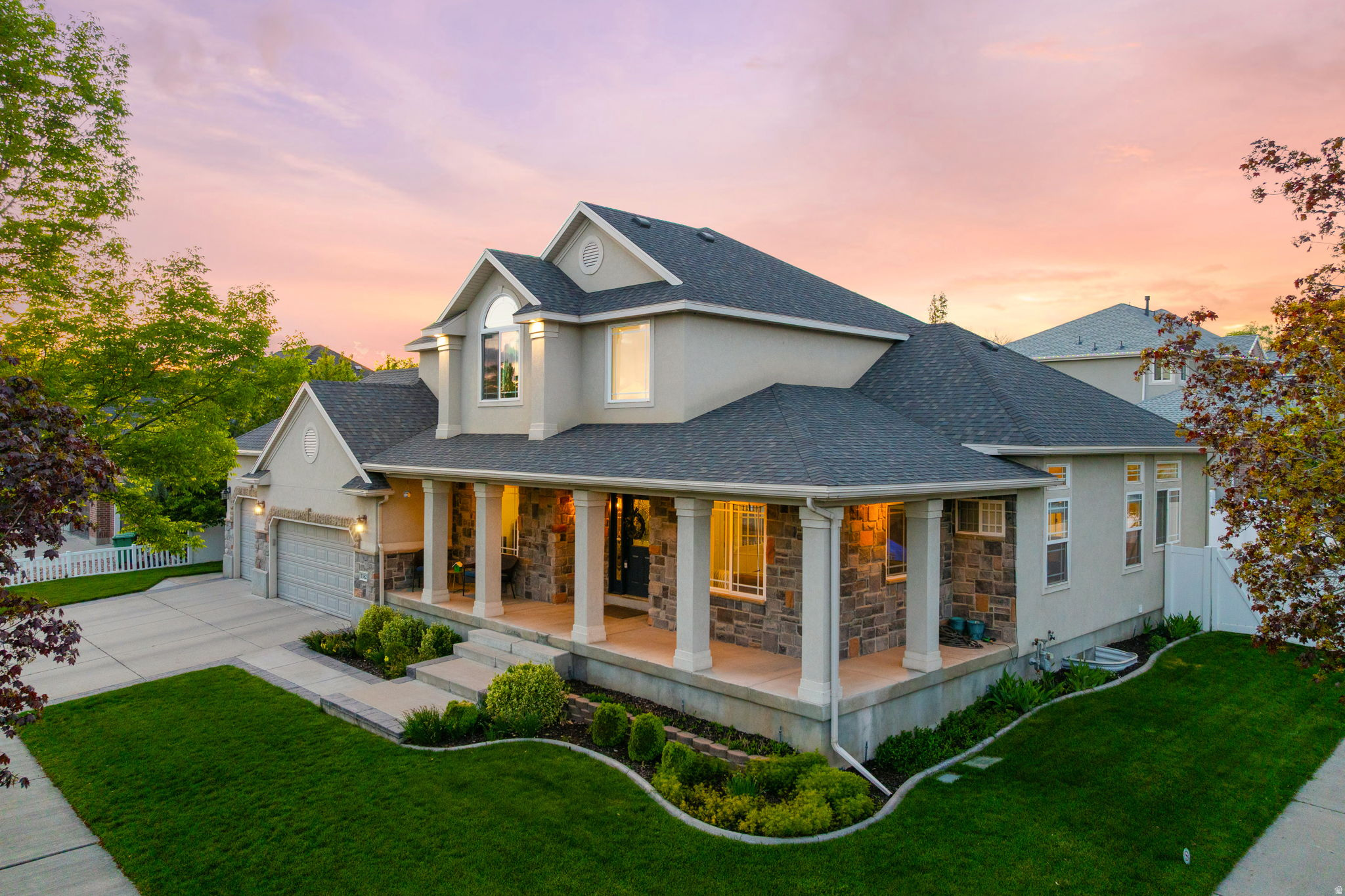 THE ESTATES AT BURR ORCHARDS - Residential