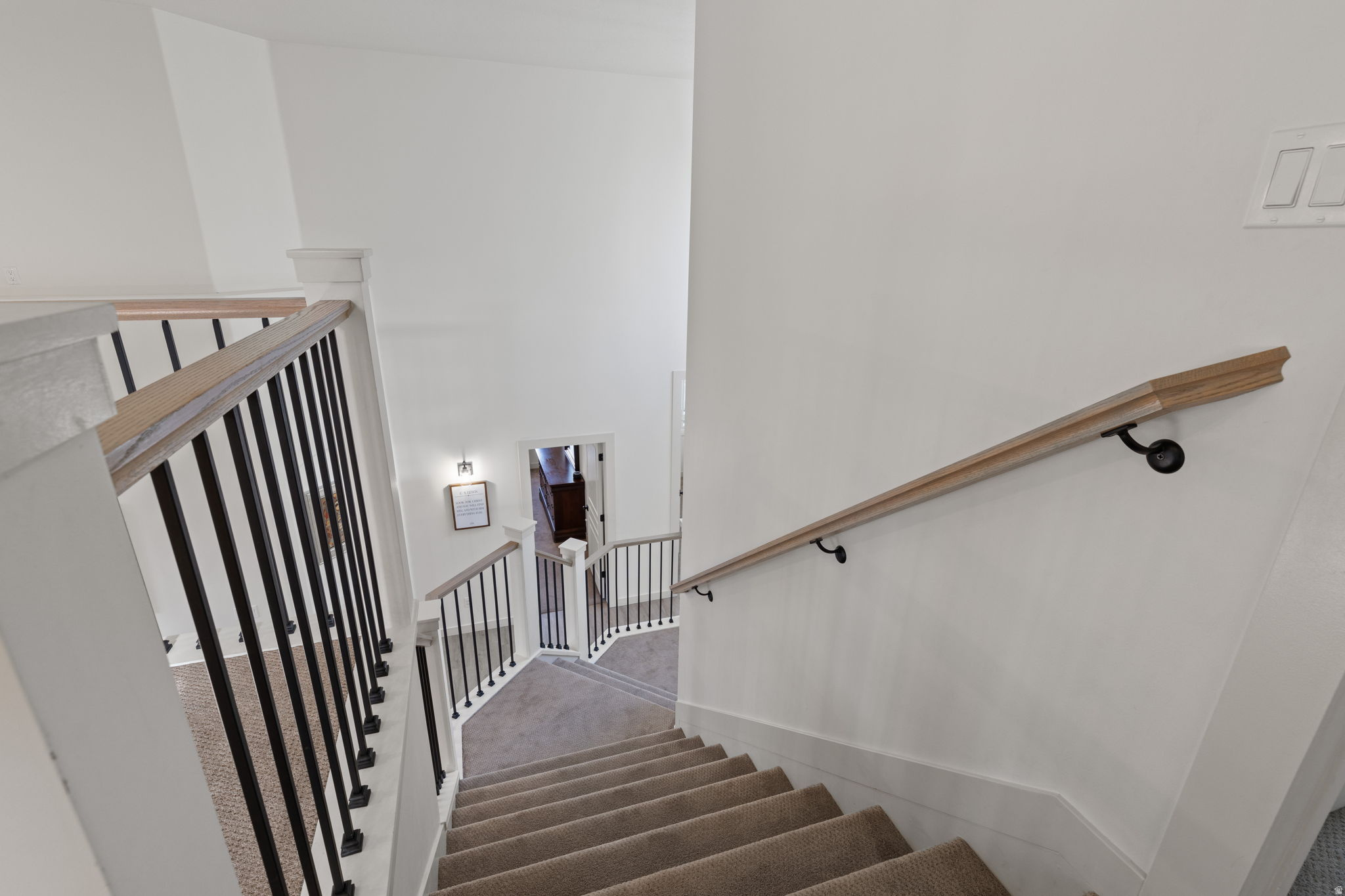 THE ESTATES AT BURR ORCHARDS - Residential