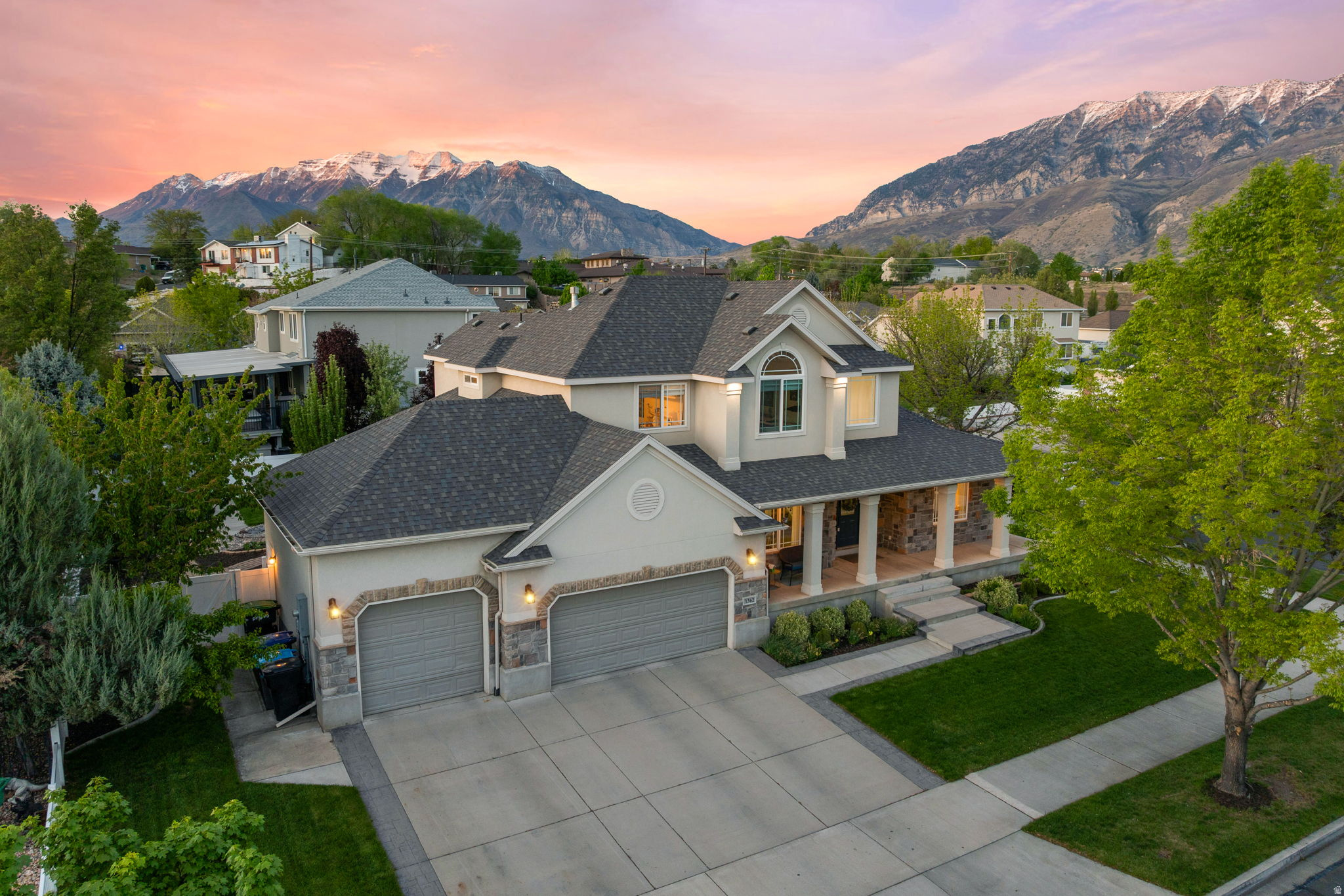 THE ESTATES AT BURR ORCHARDS - Residential