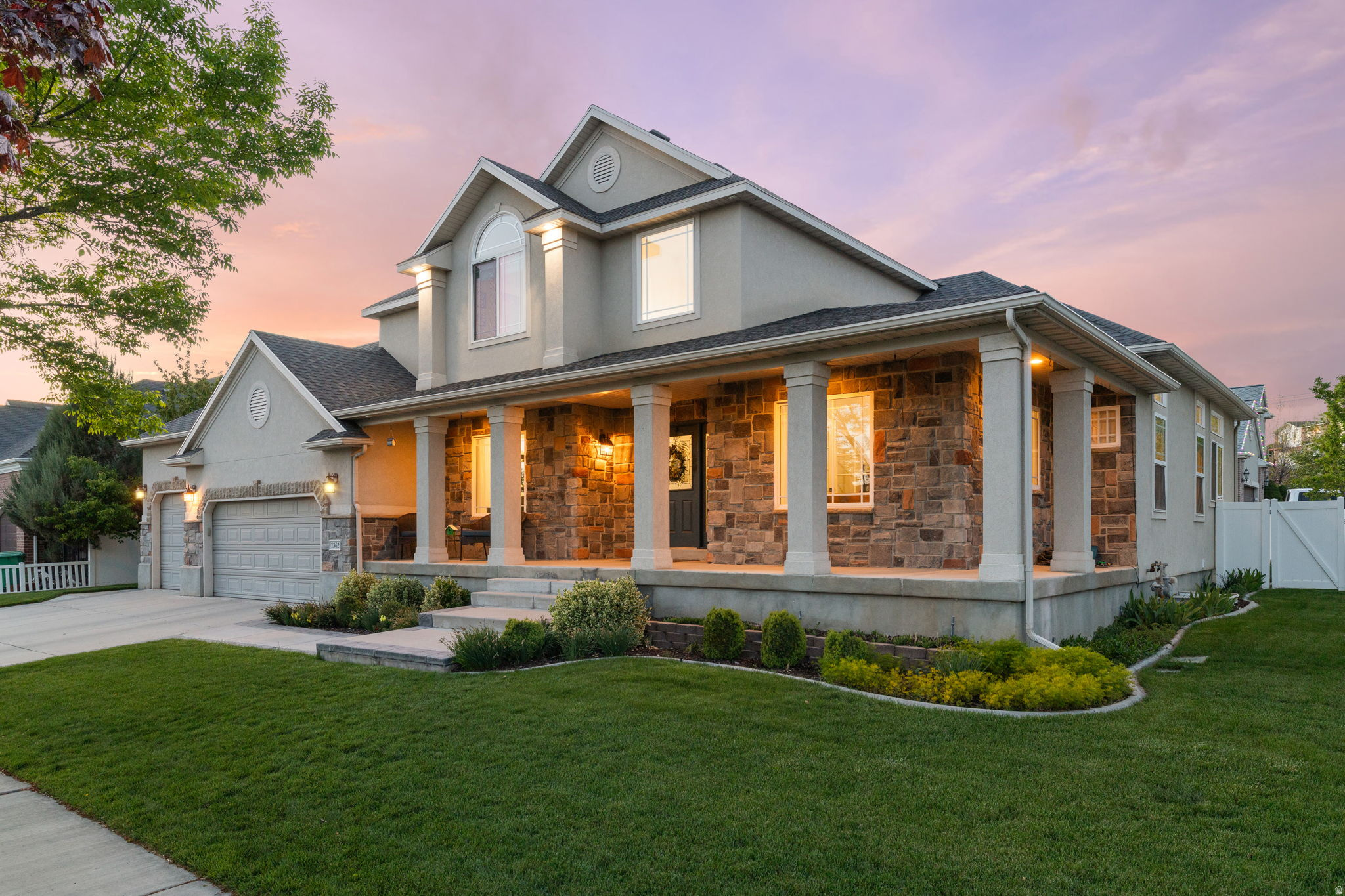 THE ESTATES AT BURR ORCHARDS - Residential