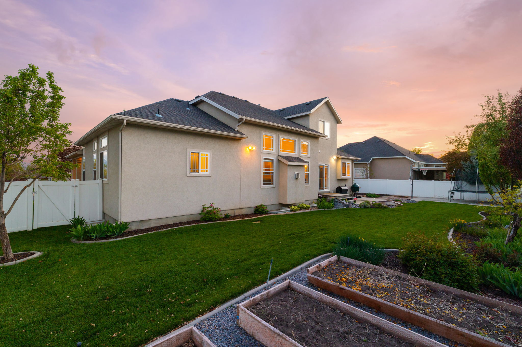THE ESTATES AT BURR ORCHARDS - Residential