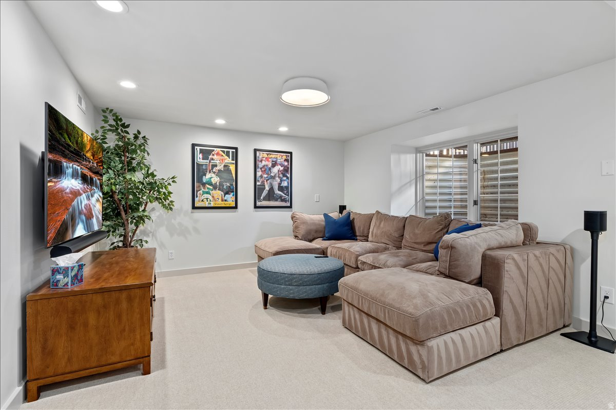HARVARD/YALE - Residential