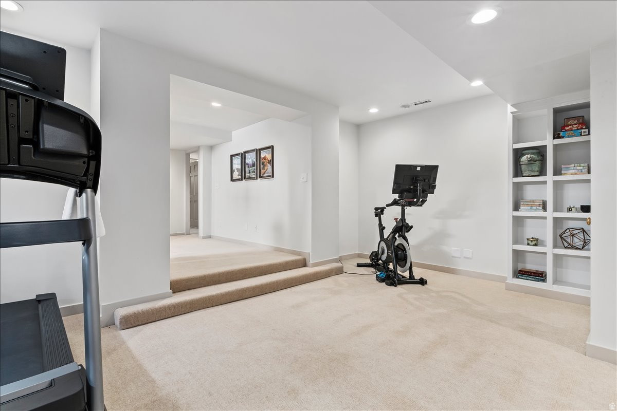 HARVARD/YALE - Residential