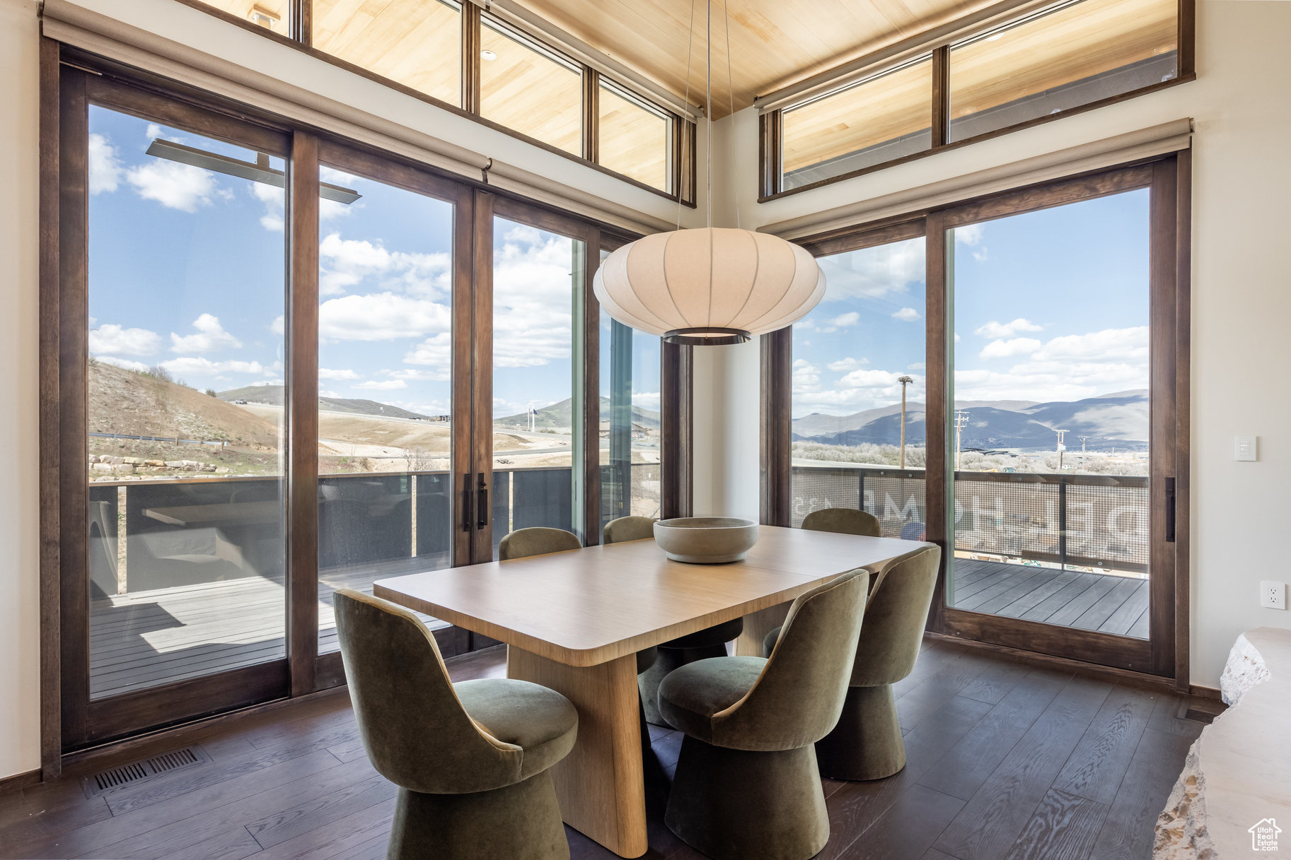 VELVAERE - Residential