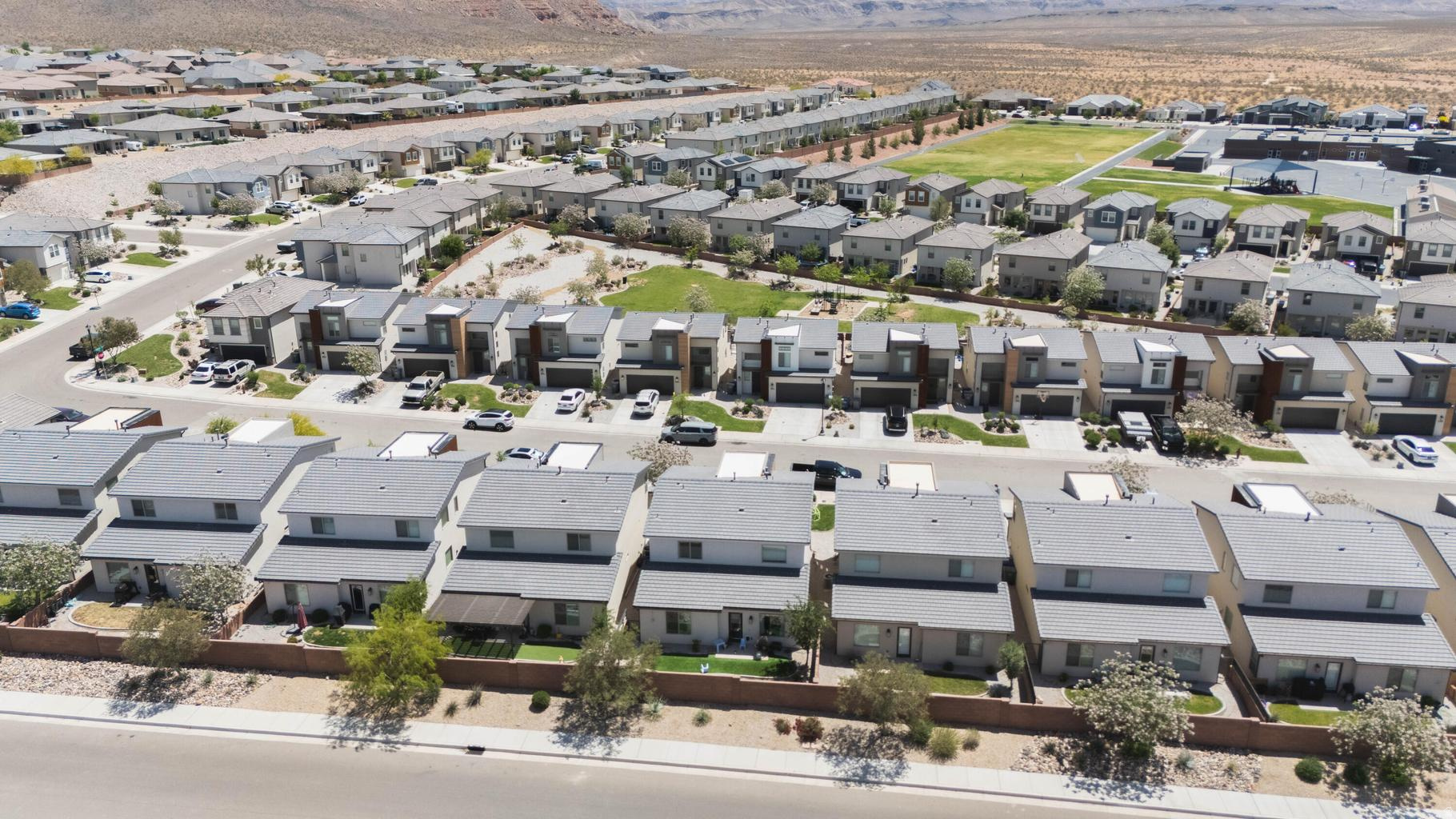 DESERT HOLLOW PH 4AND5 - Residential