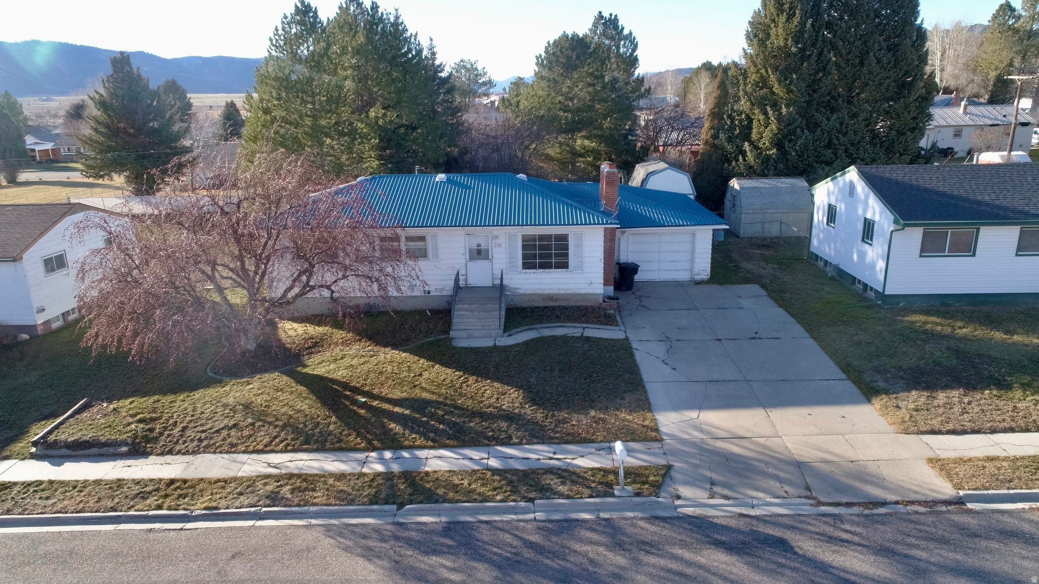 LAKEVIEW #1 - Residential
