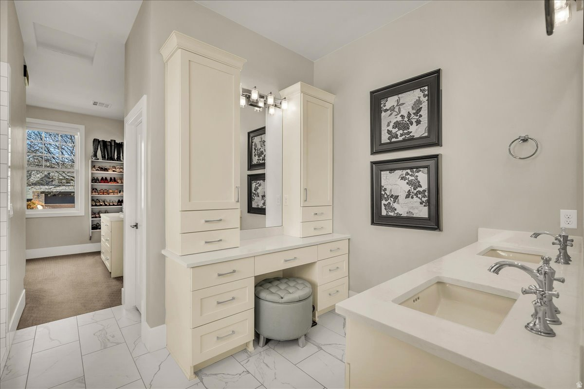 WINDSOR ESTATES AMD - Residential