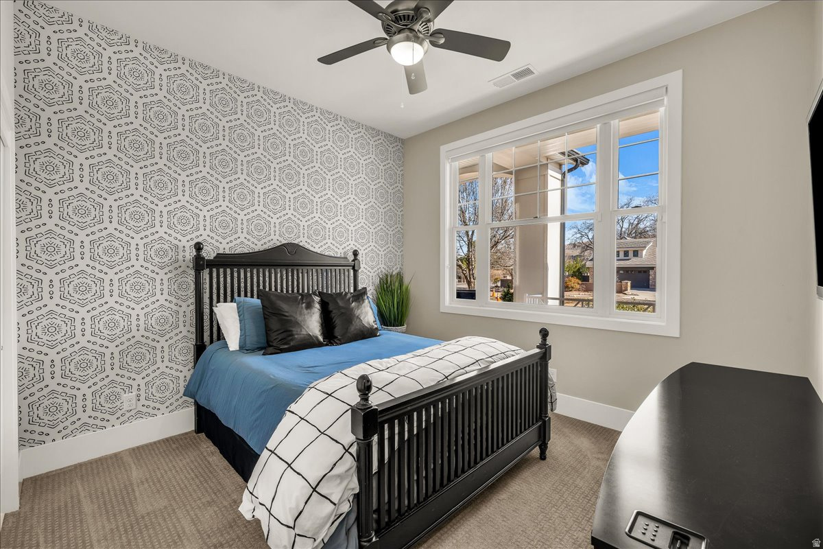 WINDSOR ESTATES AMD - Residential