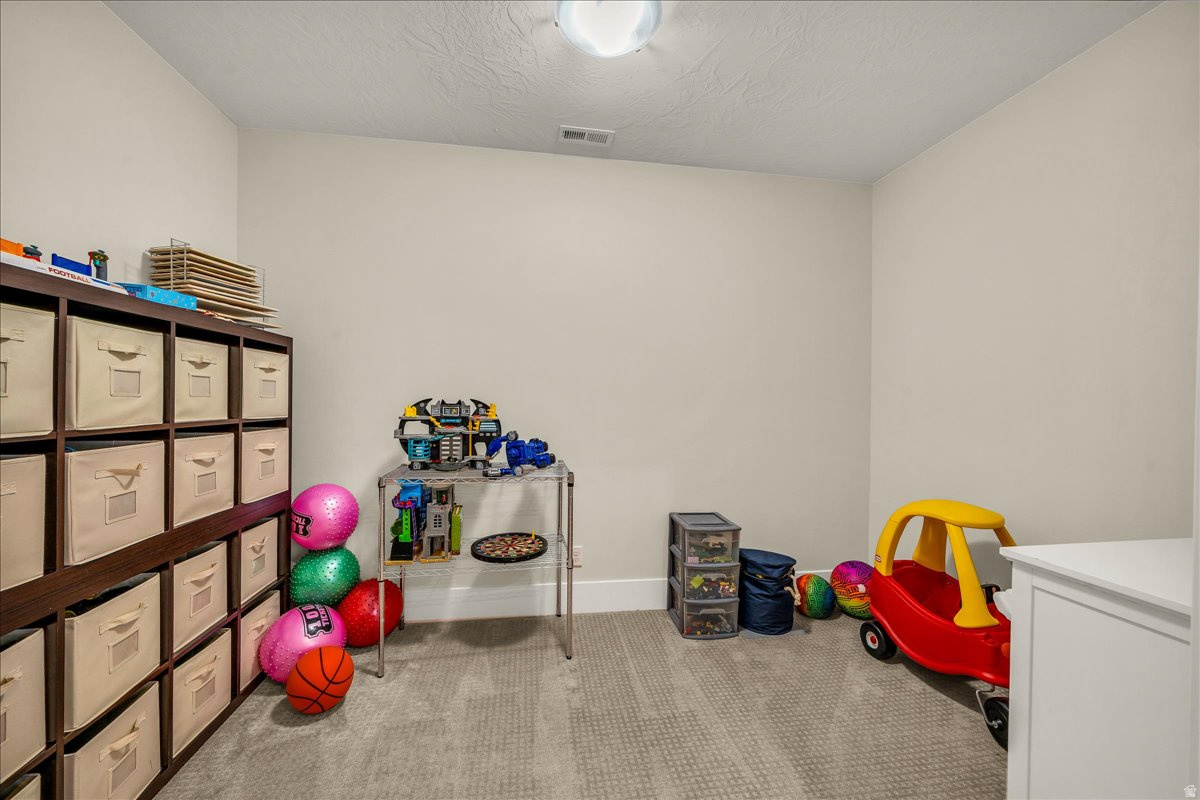 WINDSOR ESTATES AMD - Residential