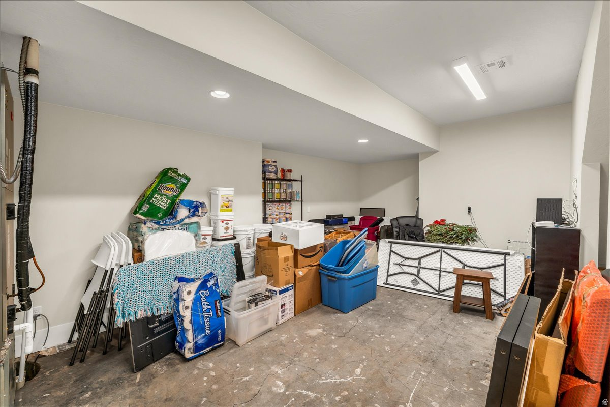 WINDSOR ESTATES AMD - Residential