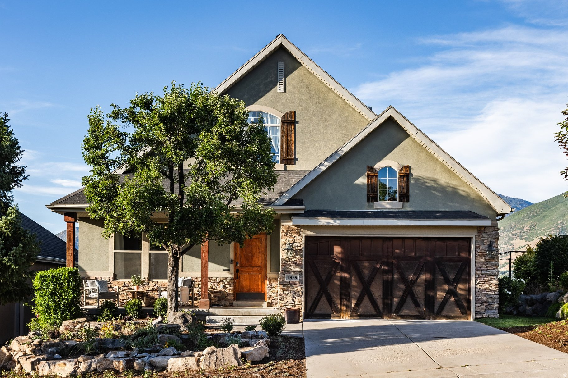 THE POINTE AT LITTLE COTTONWOOD - Residential