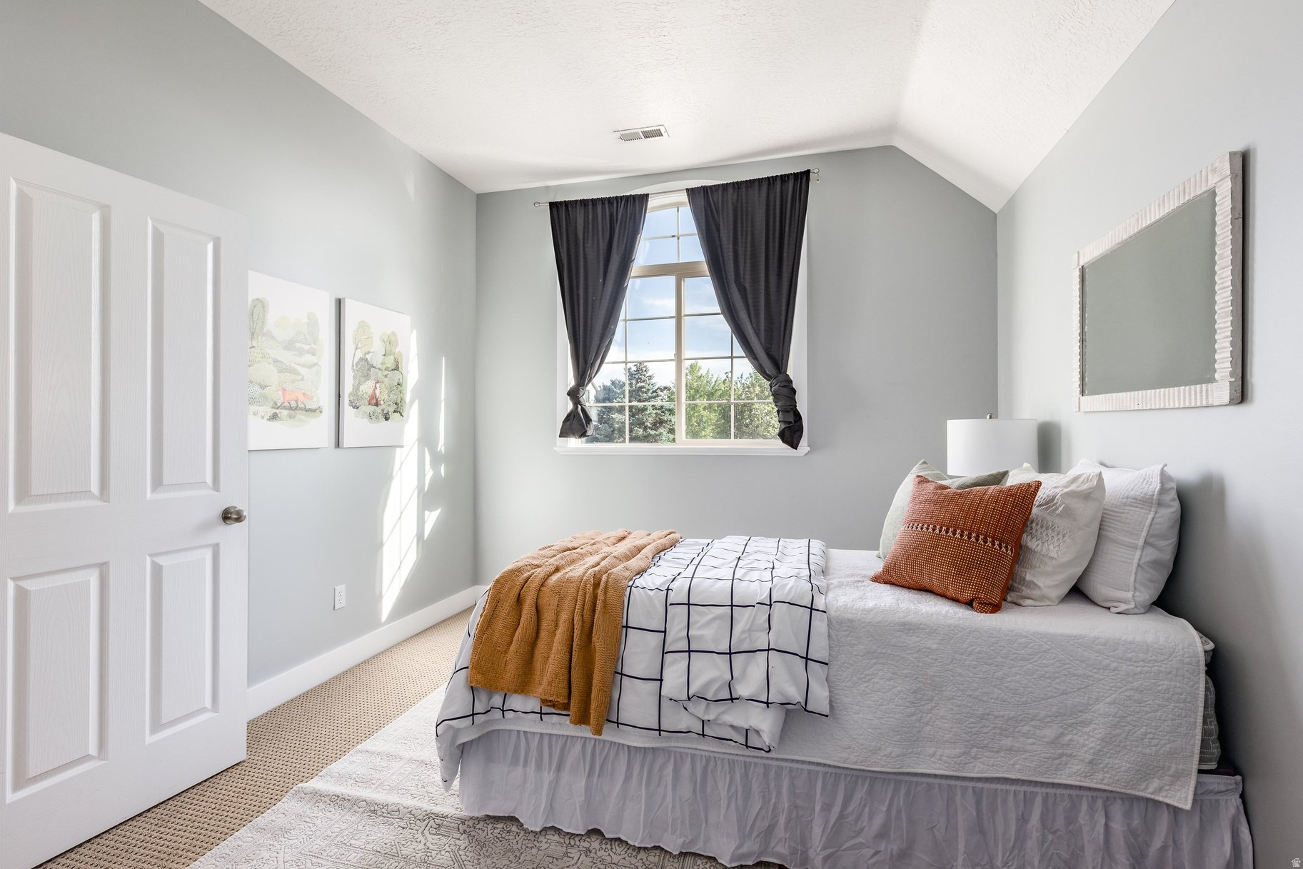 THE POINTE AT LITTLE COTTONWOOD - Residential
