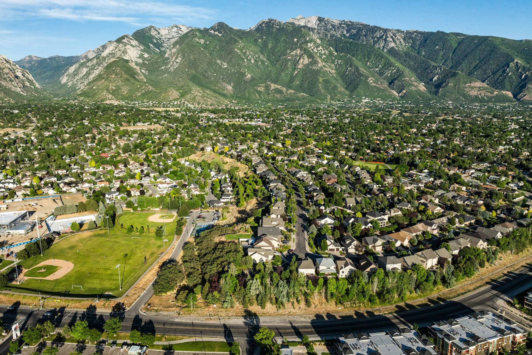THE POINTE AT LITTLE COTTONWOOD - Residential