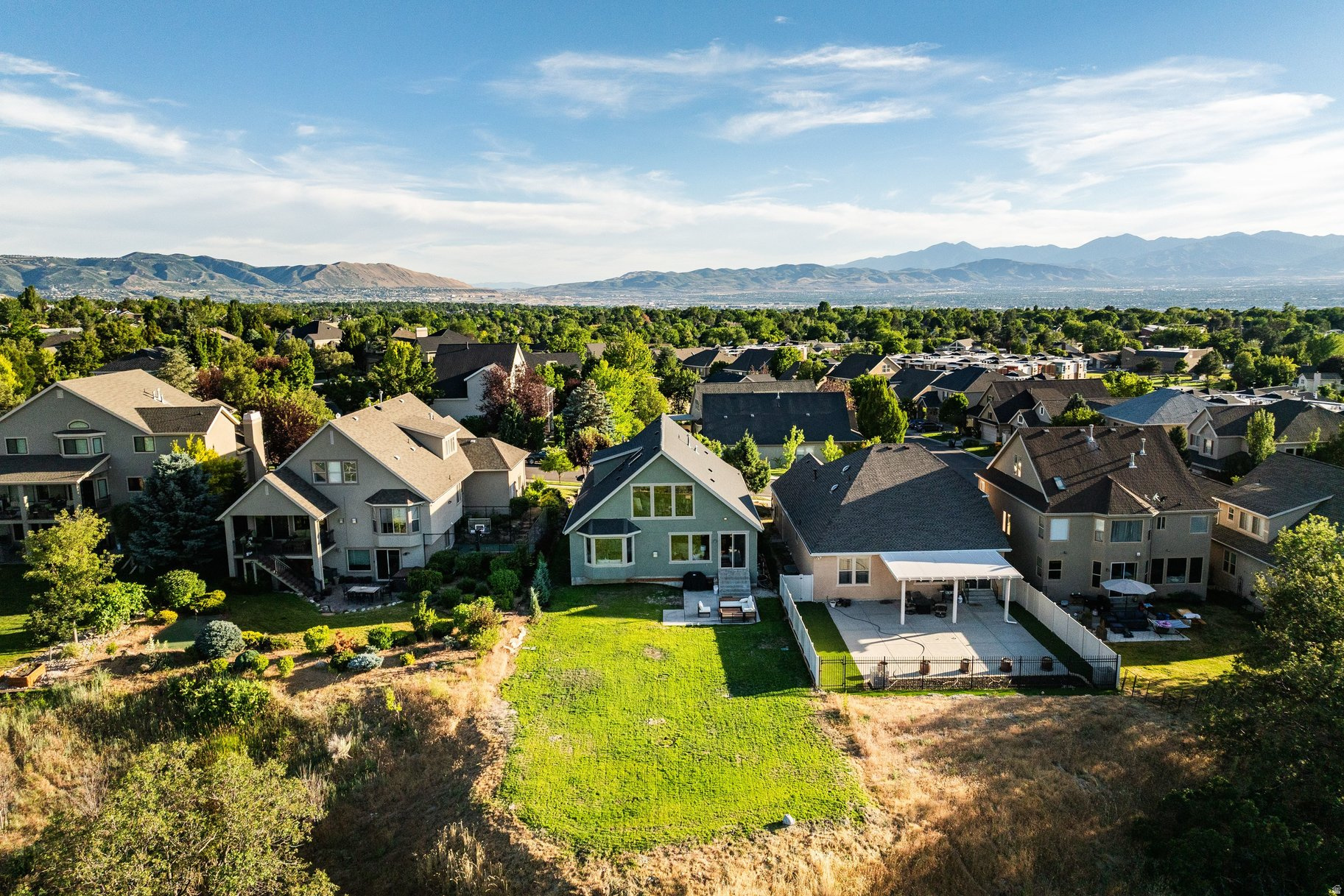 THE POINTE AT LITTLE COTTONWOOD - Residential