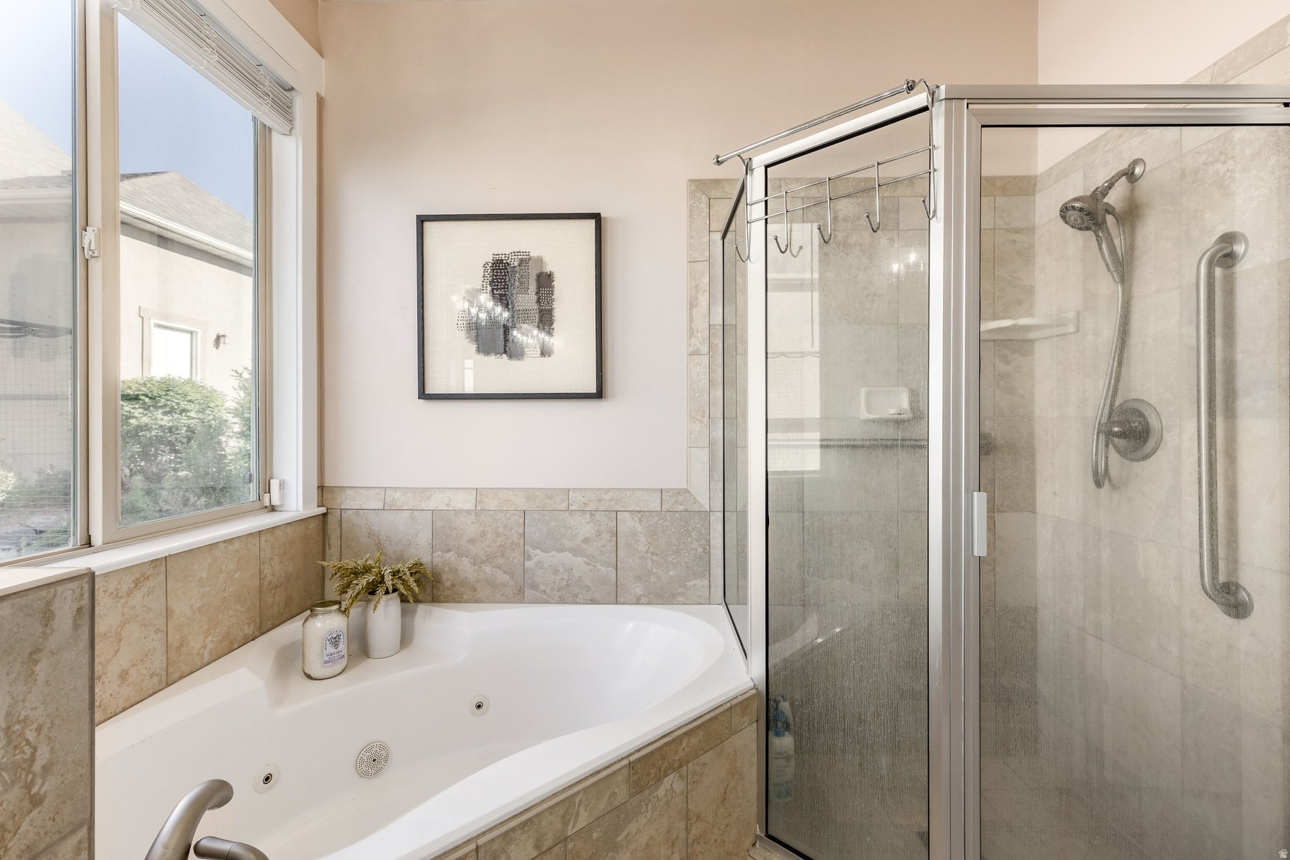 THE POINTE AT LITTLE COTTONWOOD - Residential