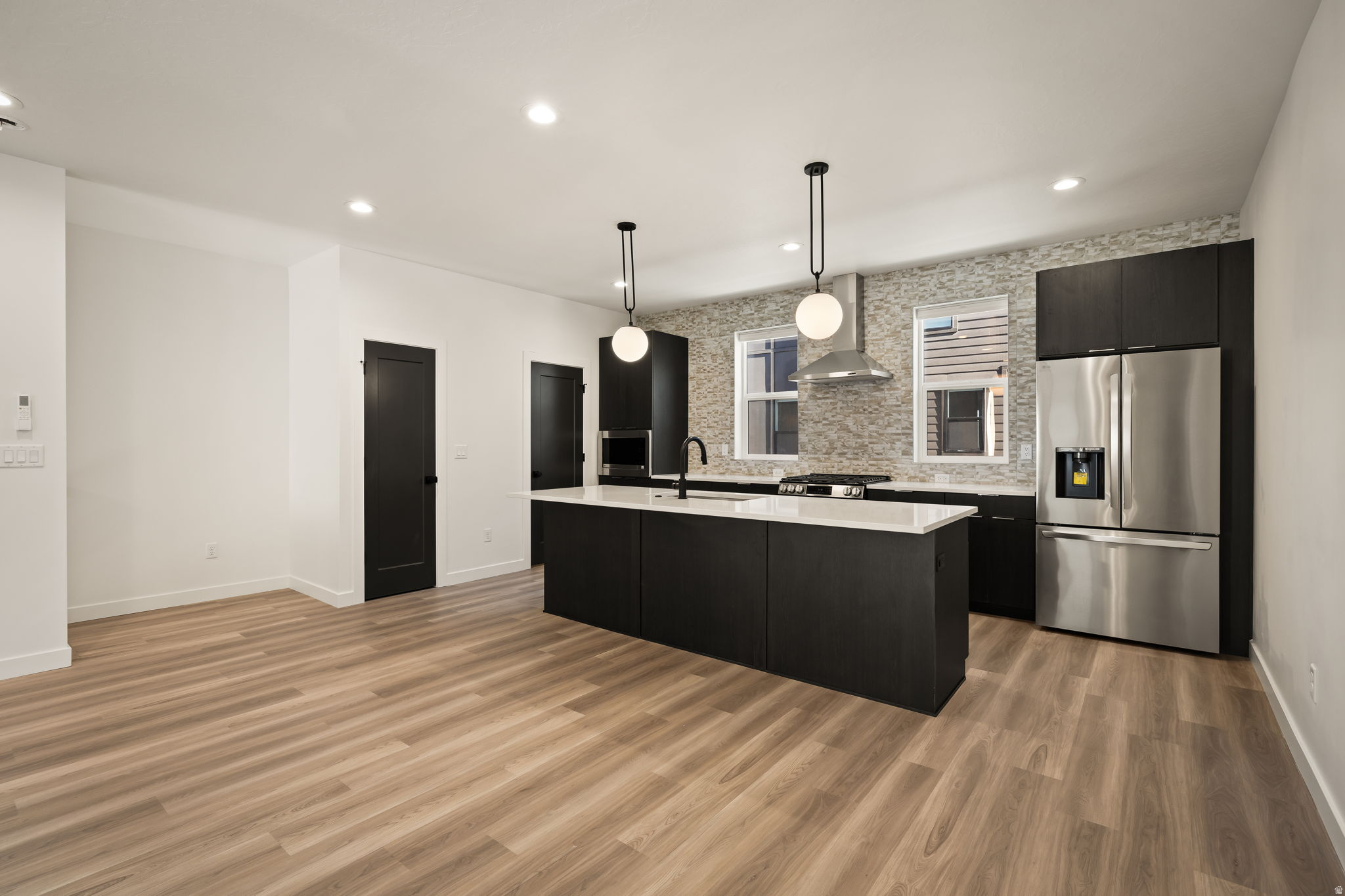 THE MONROE - Residential