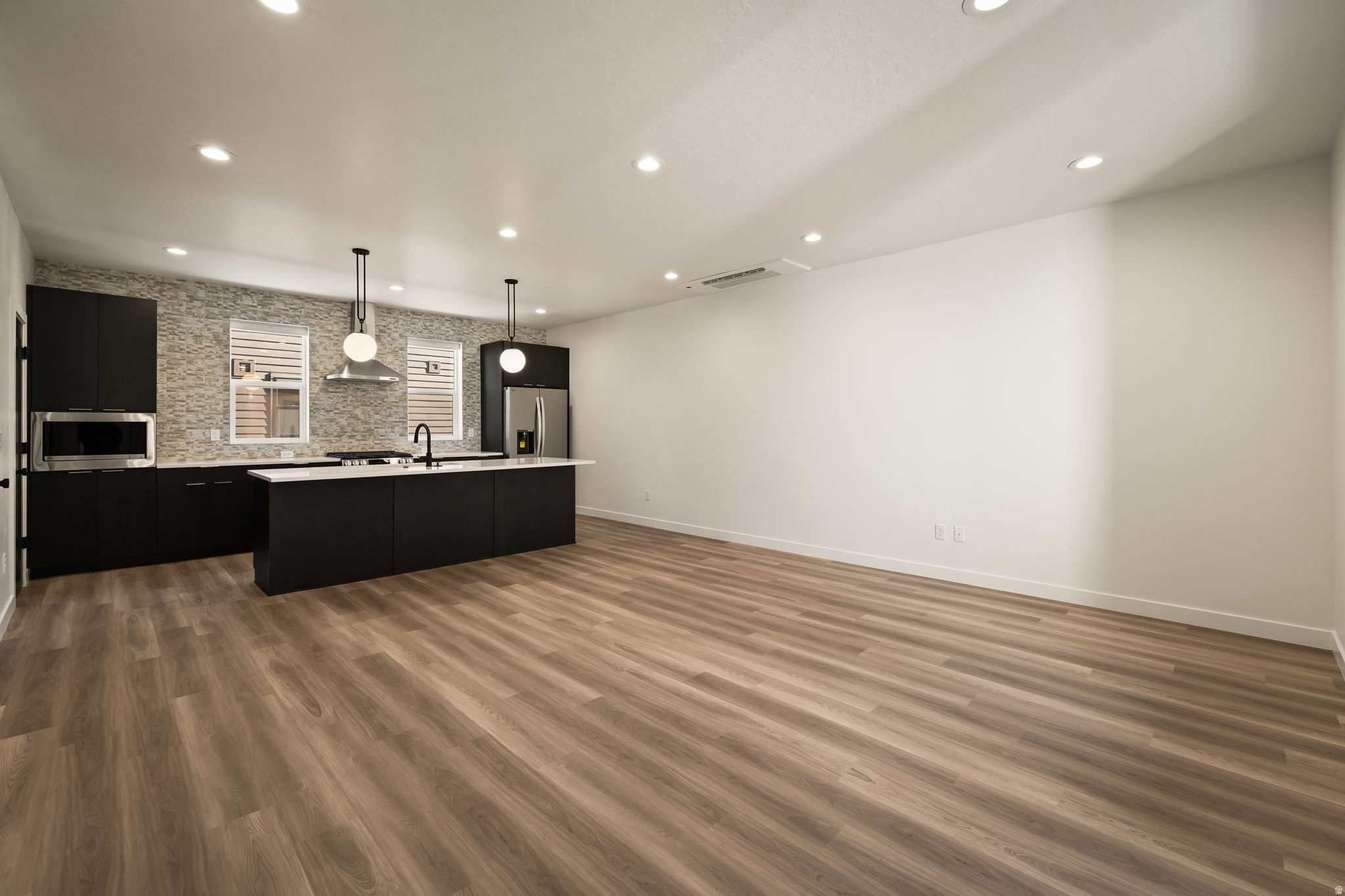 THE MONROE - Residential