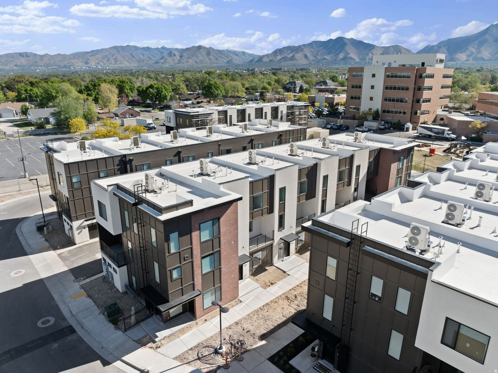 THE MONROE - Residential