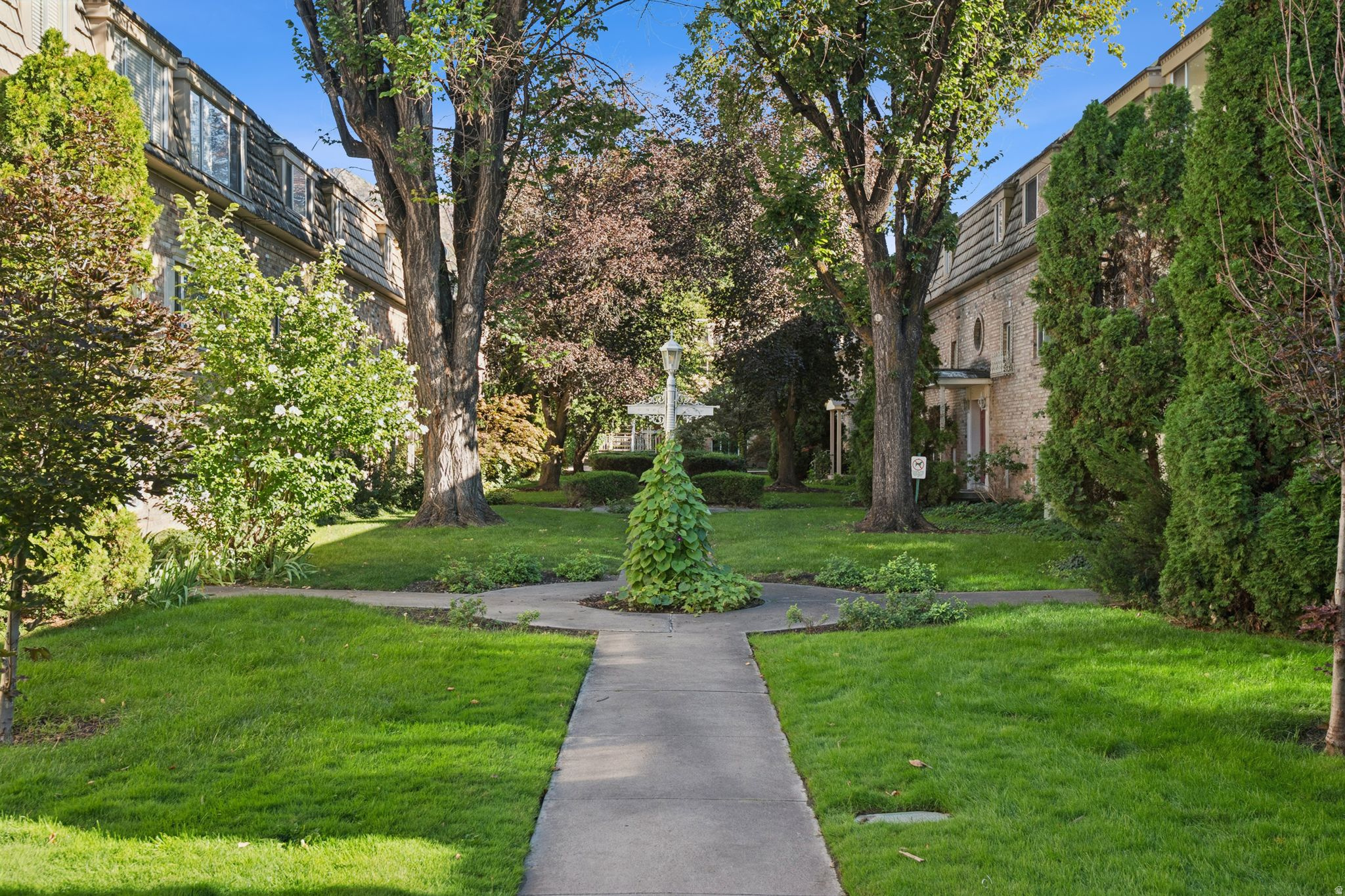AIX LA CHAPELLE - Residential