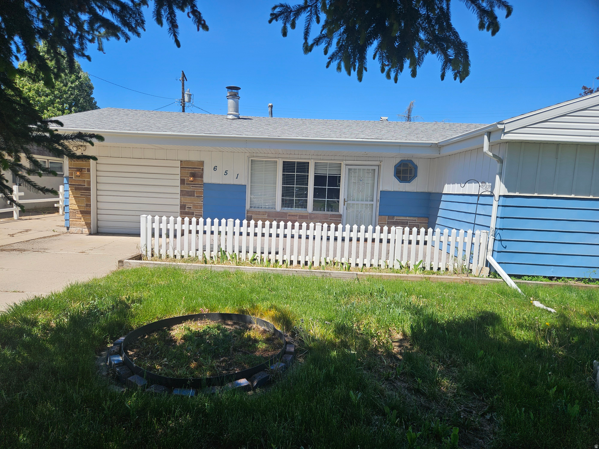 Great One Level home in a great neighborhood in Layton. This home has a recently updated Kitchen with Granite Countertops, new stainless STeel Dishwasher, Updated Bathroom, and more. Fully fenced yard 1 car garage and will make a great home. Buyer to verify all information