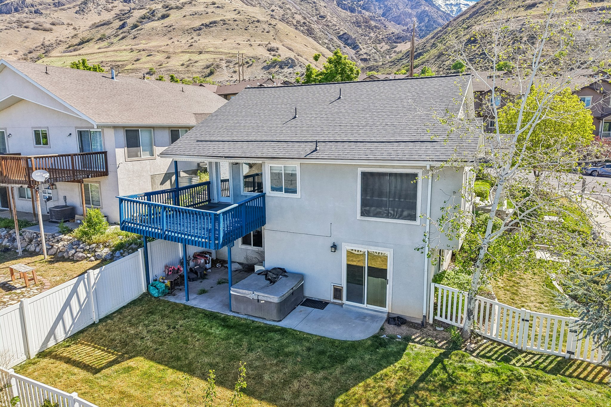 RIDGE - Residential