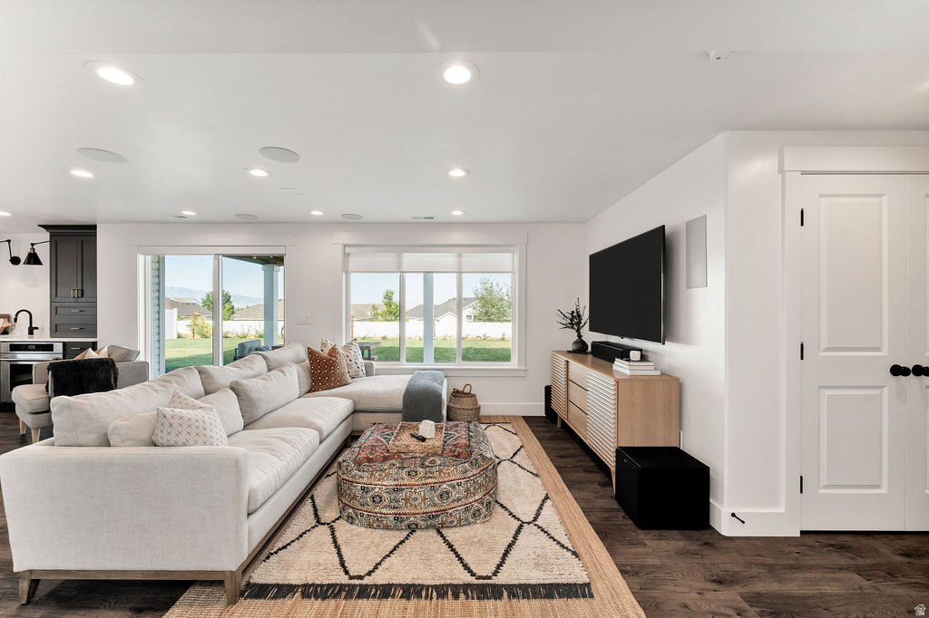 NORTH CREEK MEADOWS - Residential