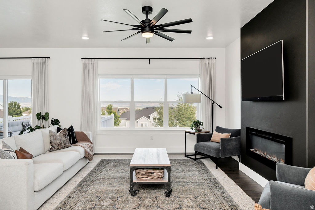 NORTH CREEK MEADOWS - Residential