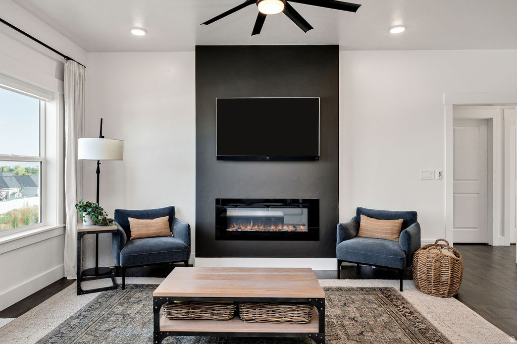 NORTH CREEK MEADOWS - Residential