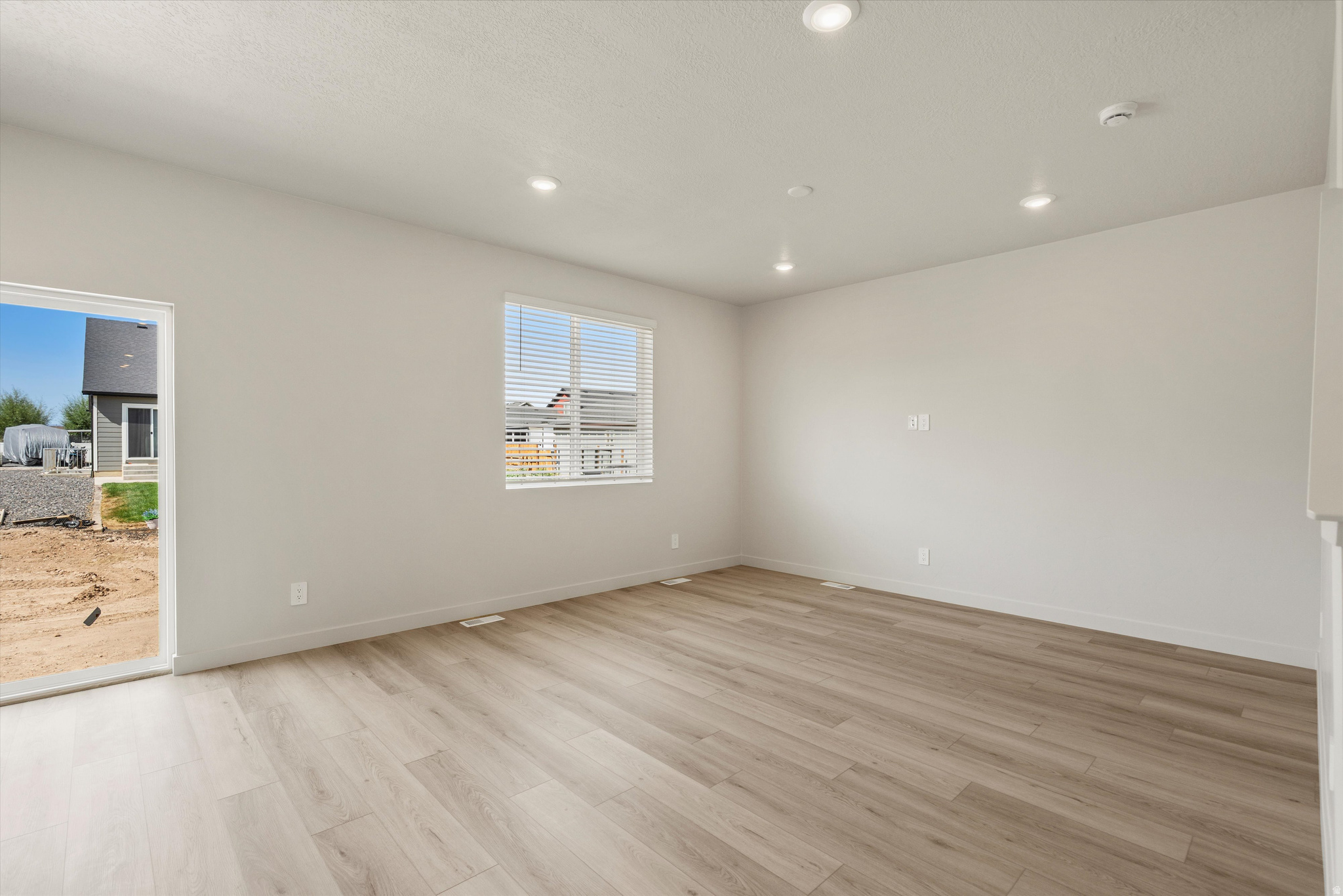 STRATTON ACRES - Residential