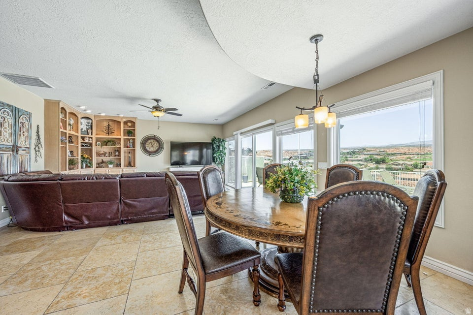 LIONS HEAD HILLTOP EST GR SPRING COVE - Residential