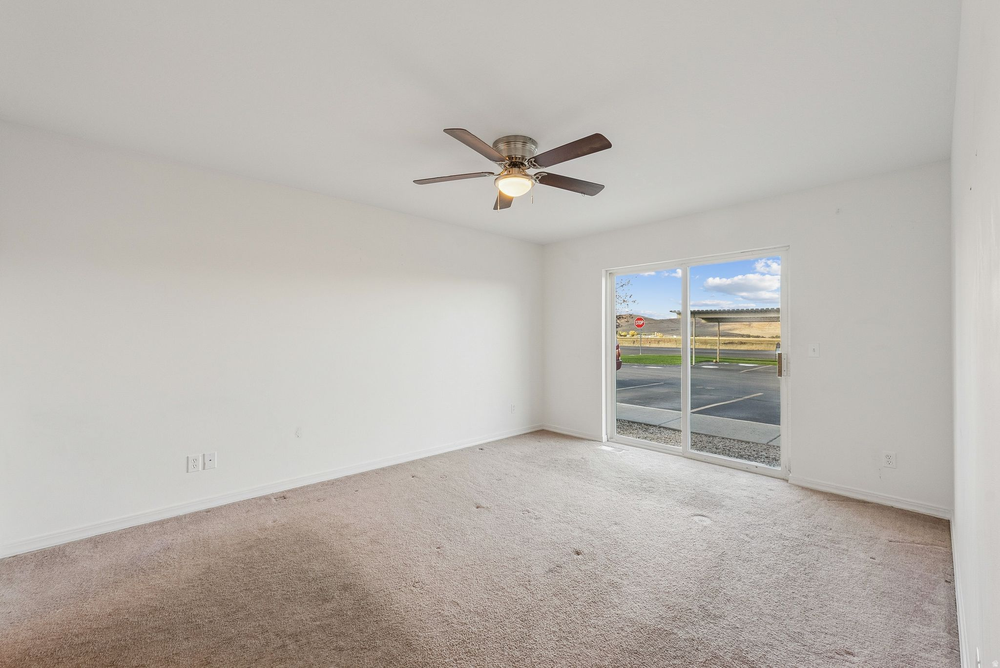 UINTA VIEW CONDOMINIUM - Residential