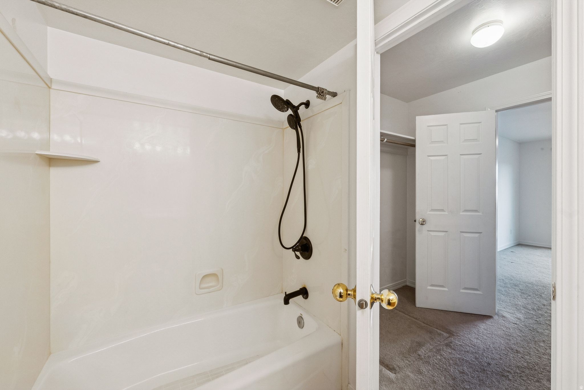 UINTA VIEW CONDOMINIUM - Residential