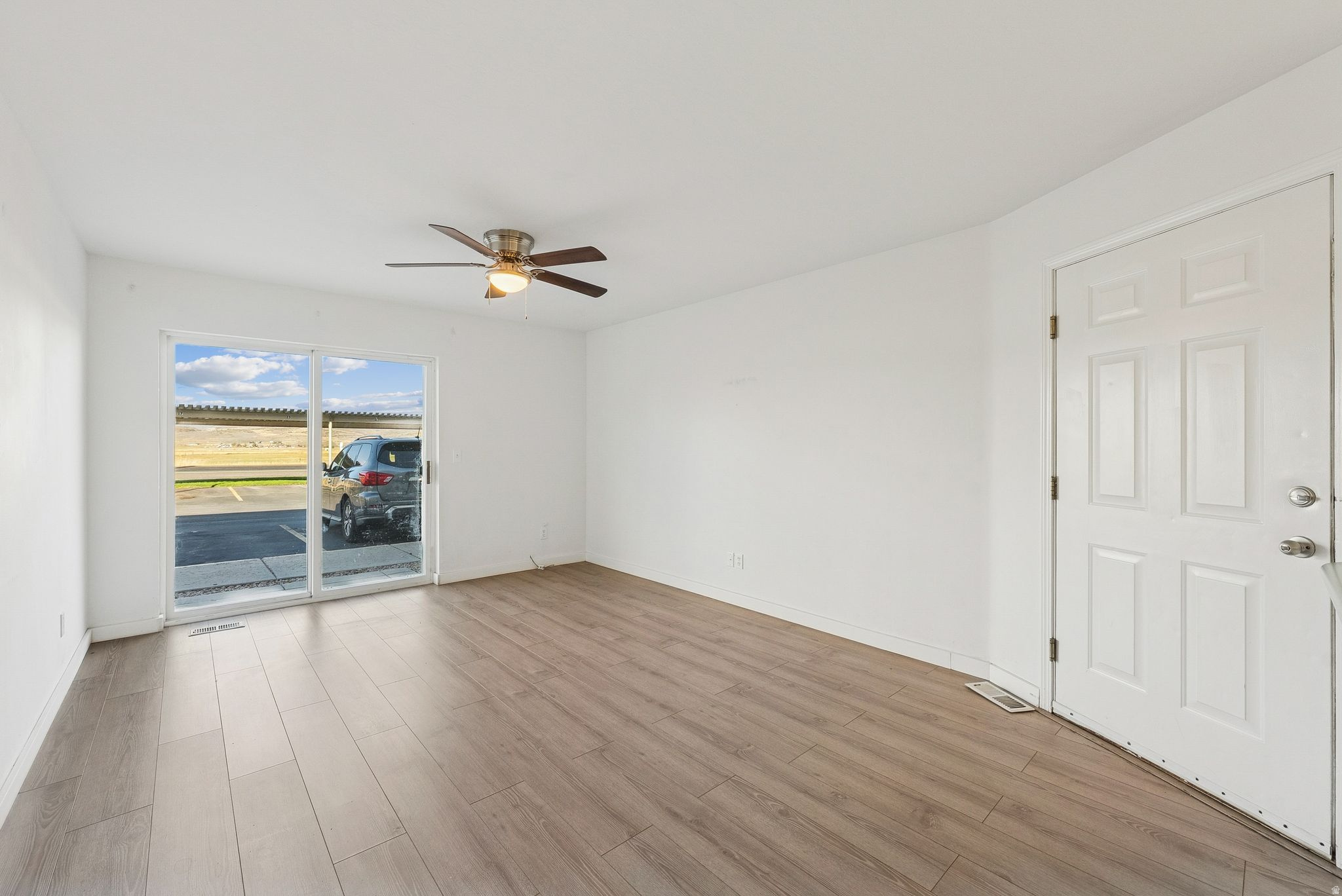 UINTA VIEW CONDOMINIUM - Residential