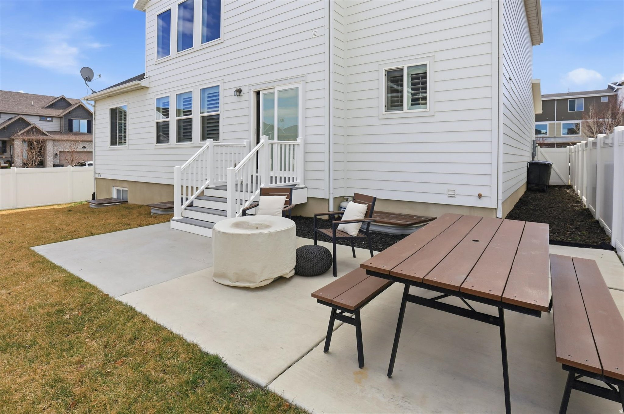 RUSHTON MEADOWS - Residential