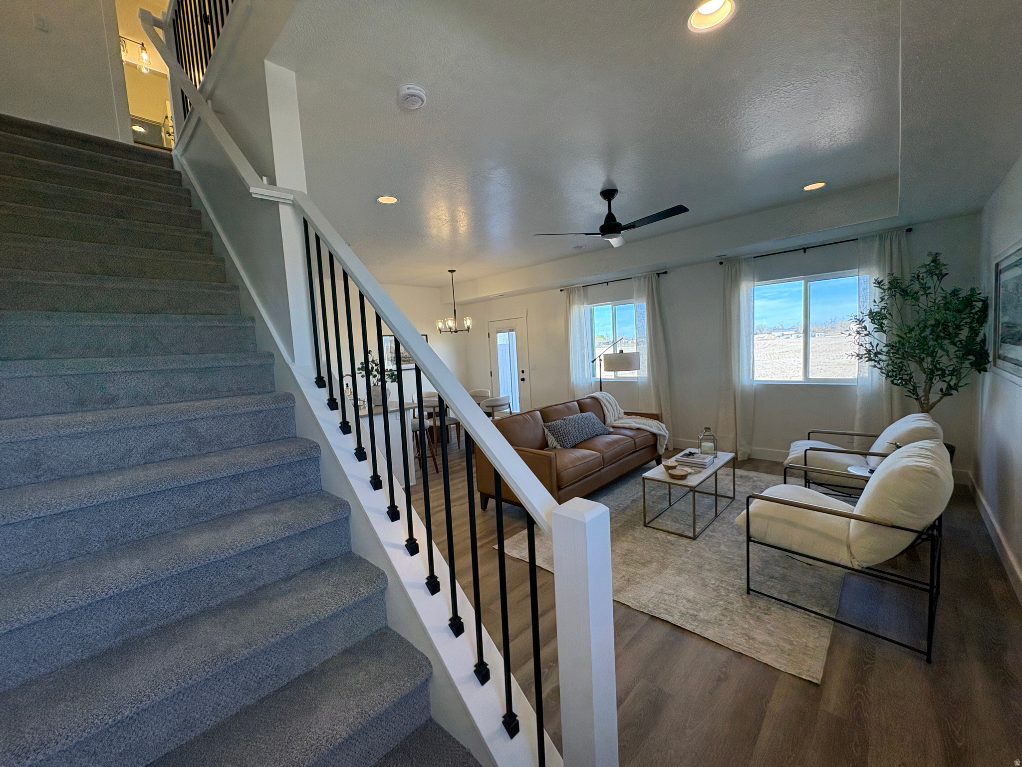 SALT GRASS - Residential