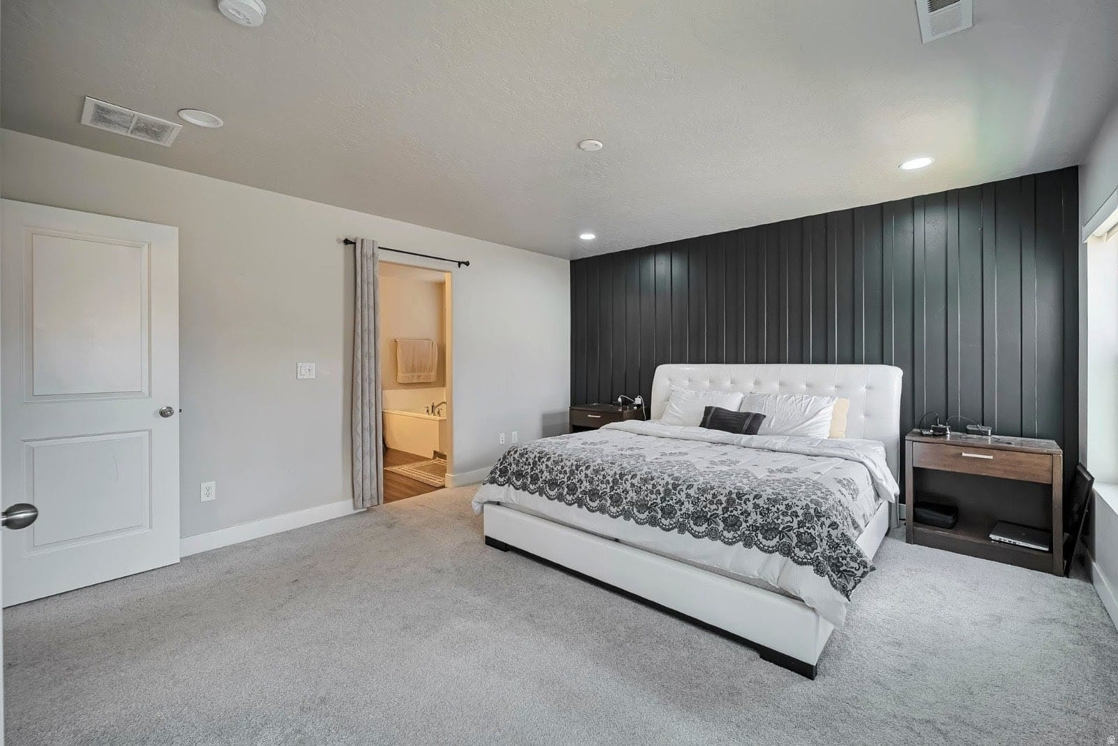 DAYBREAK - Residential
