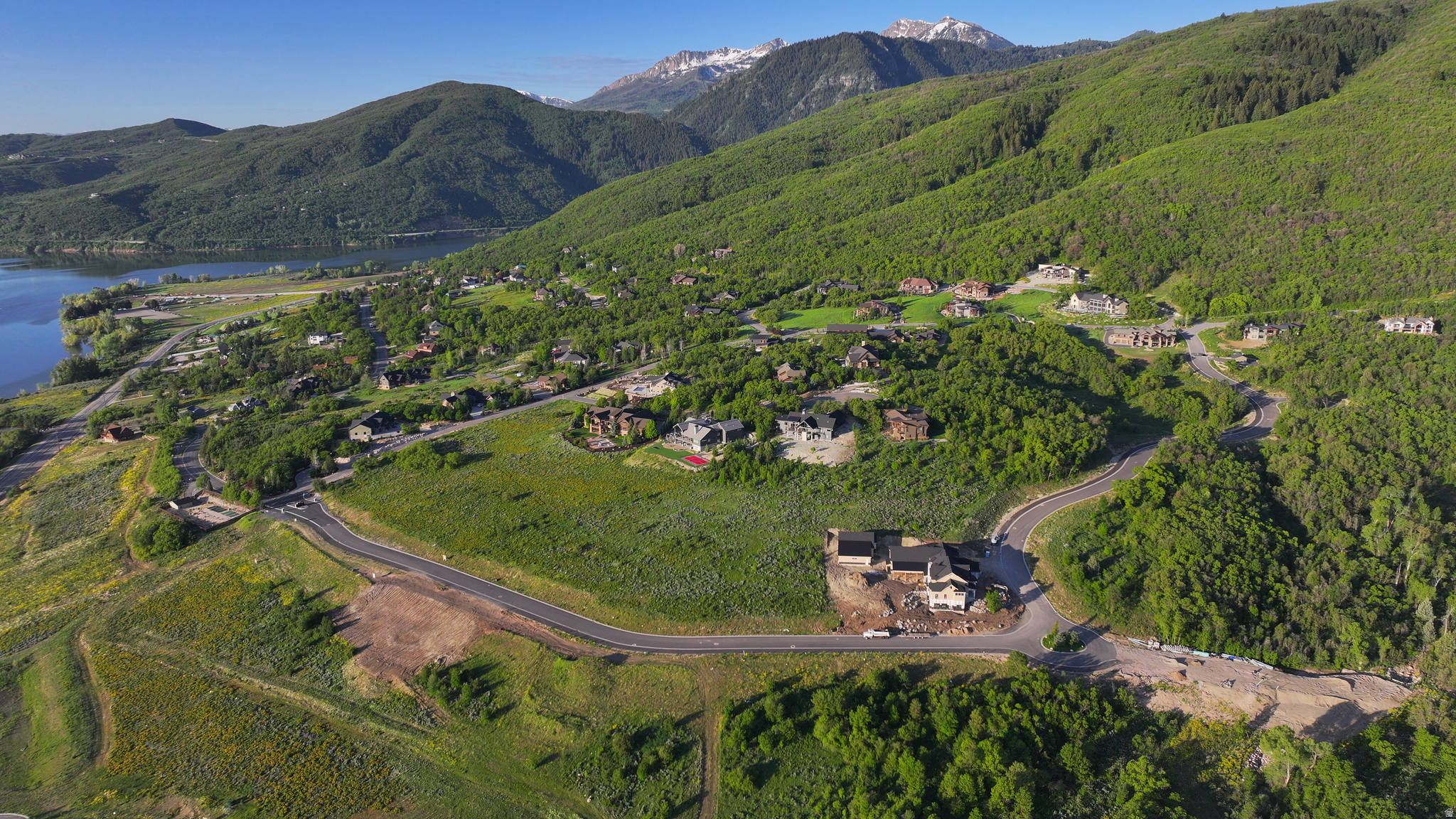 PINEVIEW OVERLOOK - Land