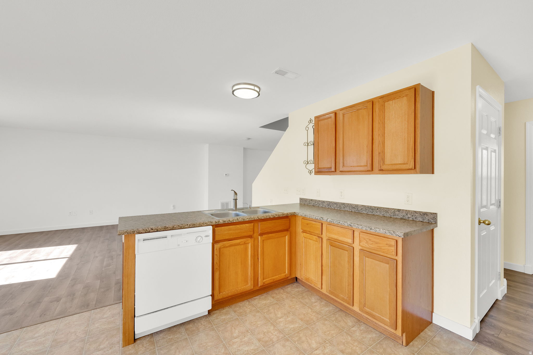 JESSIES BROOK - Residential