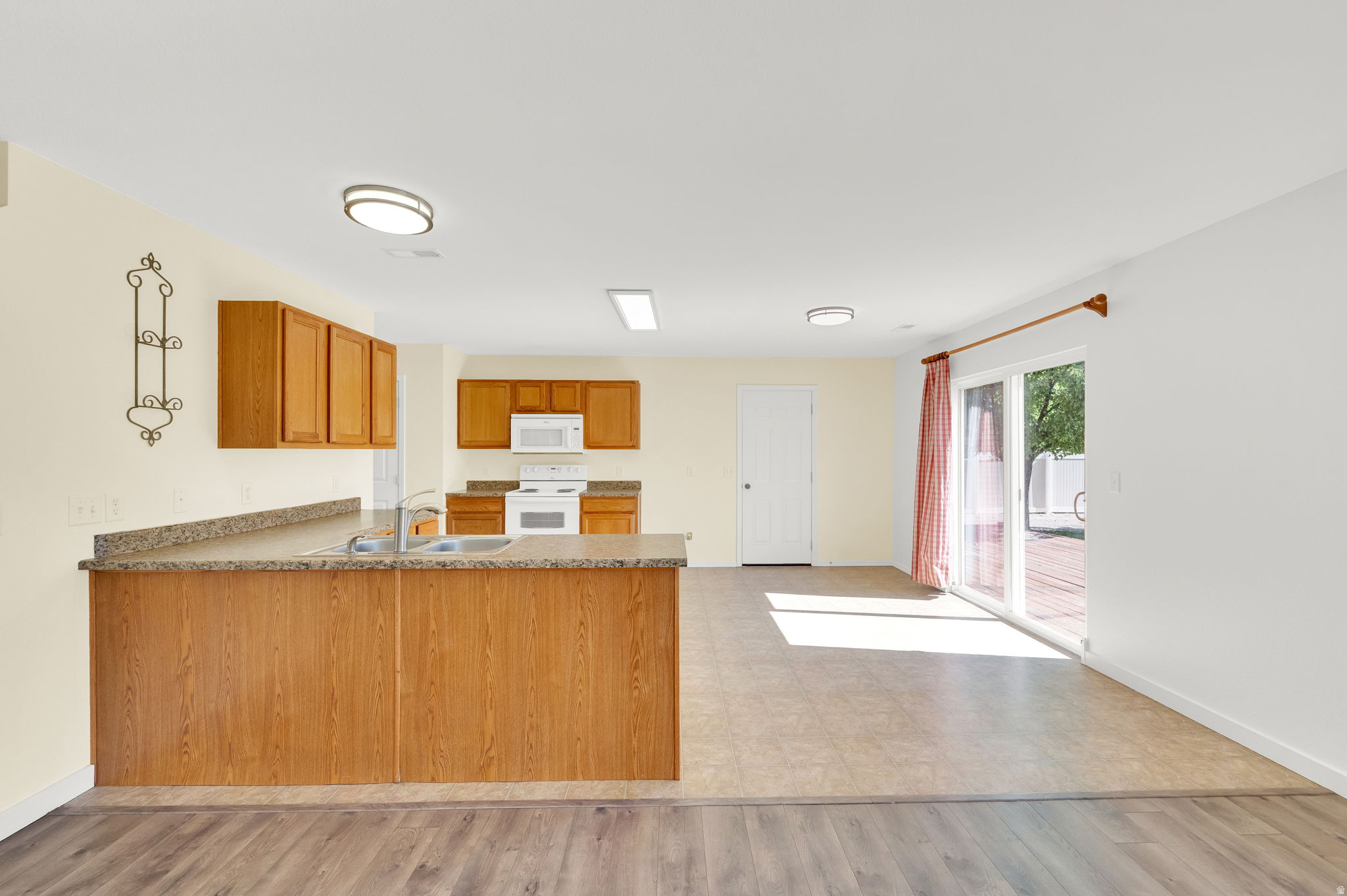 JESSIES BROOK - Residential