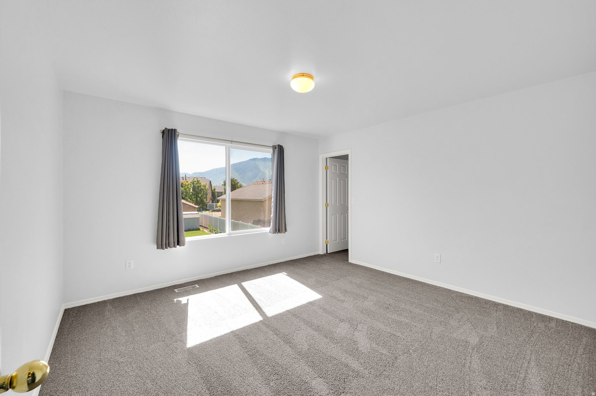 JESSIES BROOK - Residential