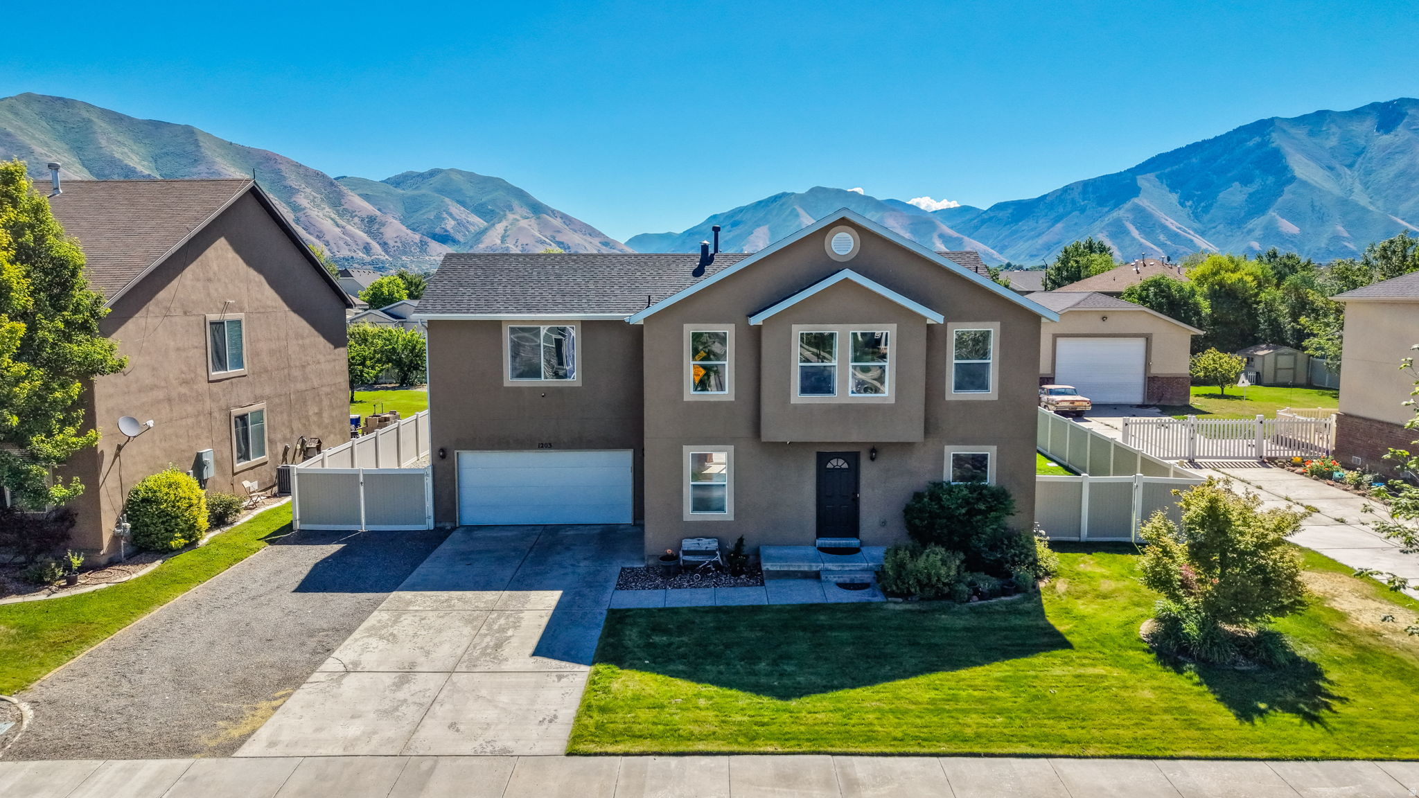 JESSIES BROOK - Residential