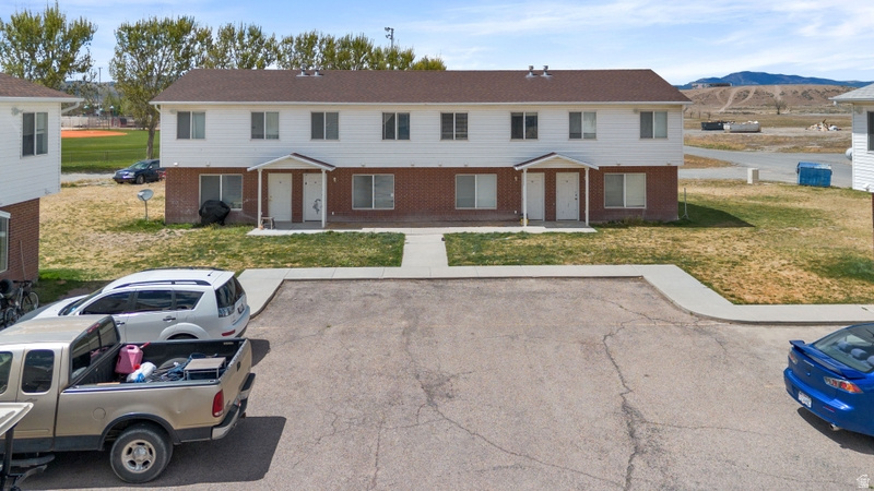 TIPPETS TOWNHOMES - Residential