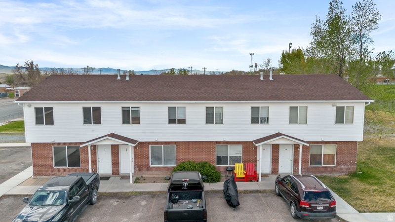 TIPPETS TOWNHOMES - Residential
